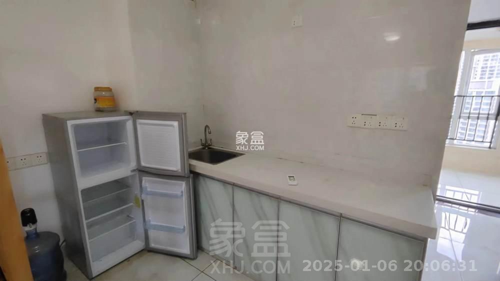美的城三期  1室0厅0卫   1000.00元/月室内图