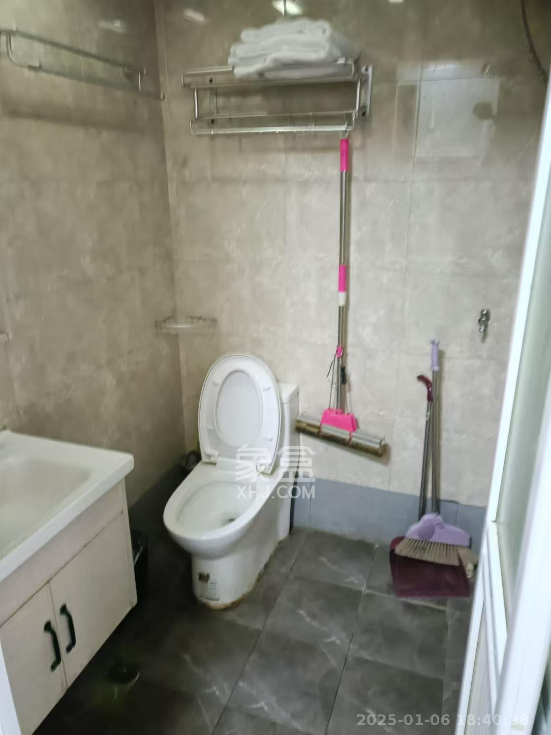 观园国际公寓 1室1厅1卫 1800.0元/月 观园国际公寓 1室1厅1卫 1800.0元/月室内图