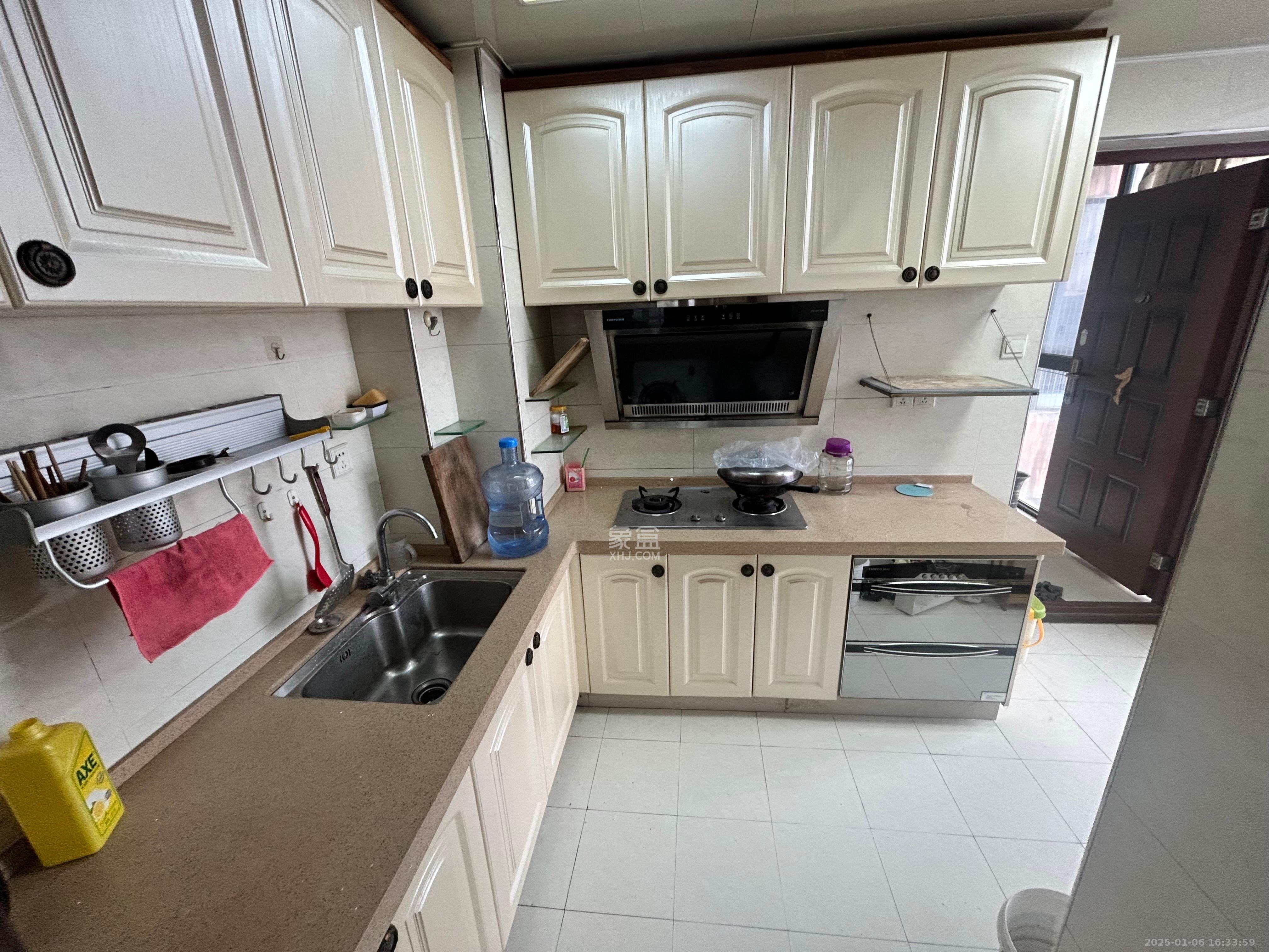 潇湘名城(新里程潇湘名城) 3室2厅1卫 2700.0元/月 潇湘名城(新里程潇湘名城) 3室2厅1卫 2700.0元/月室内图