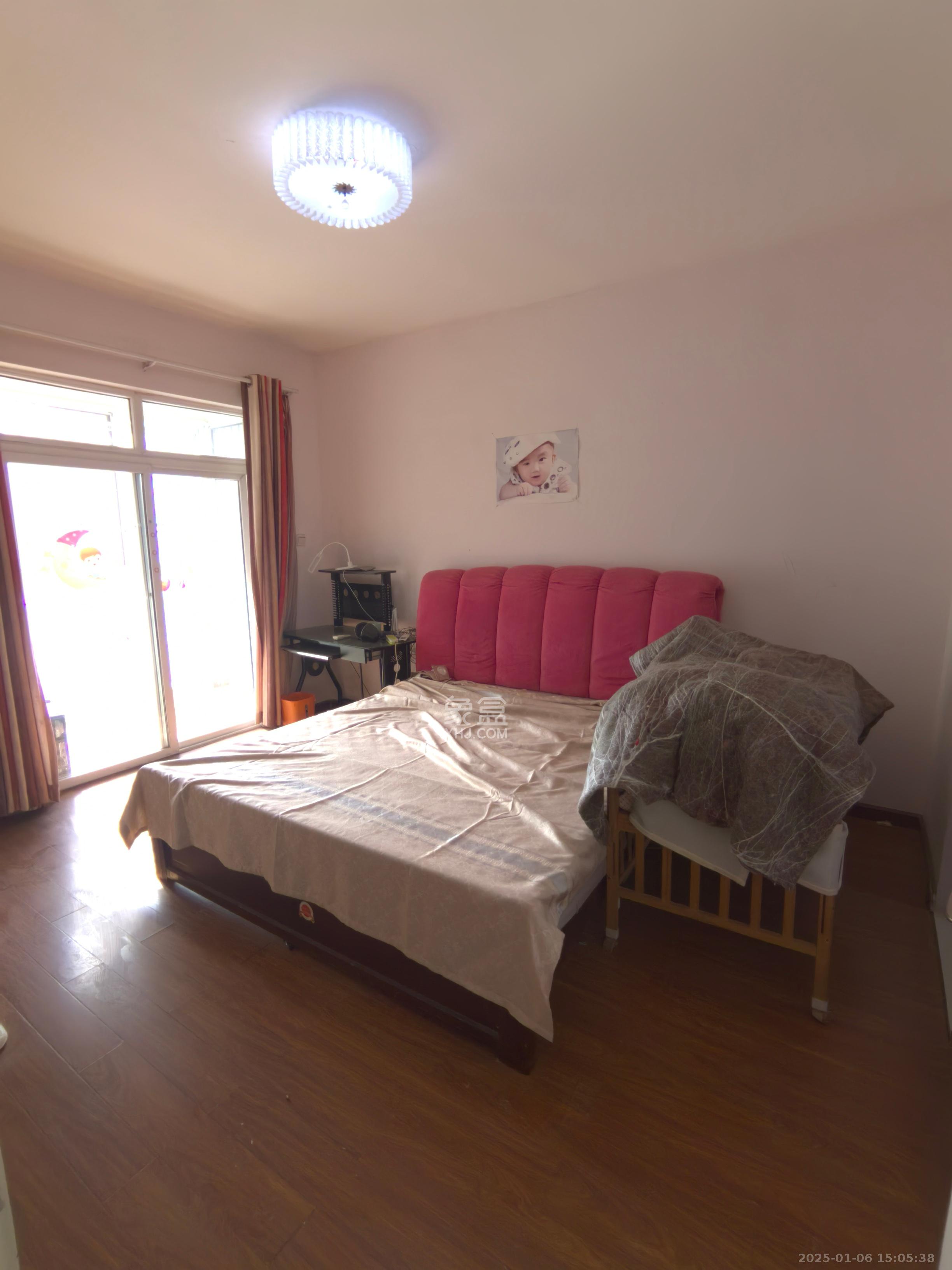 望邮公寓  3室2厅2卫   1500.00元/月室内图