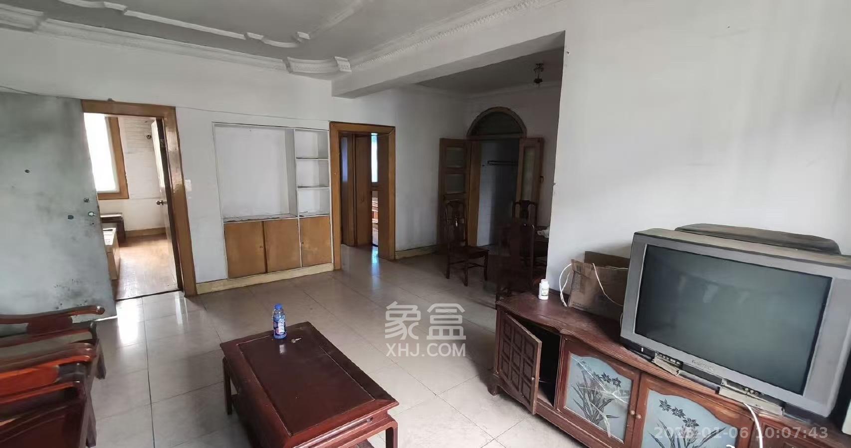 荷花园市直教师村(长沙市教育局直属教师二村) 3室2厅1卫 2000.0元/月 荷花园市直教师村(长沙市教育局直属教师二村) 3室2厅1卫 2000.0元/月室内图