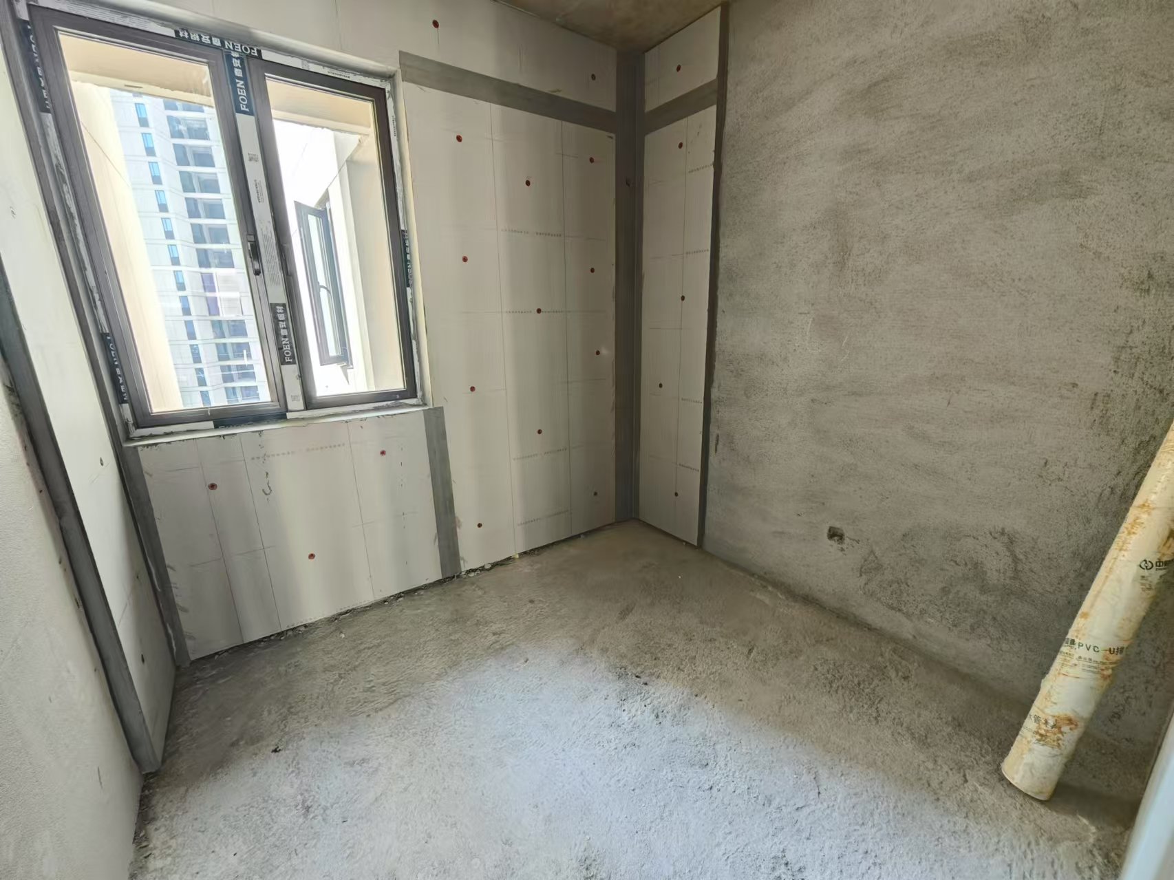 吾悦广场  4室2厅2卫    69.6万客厅