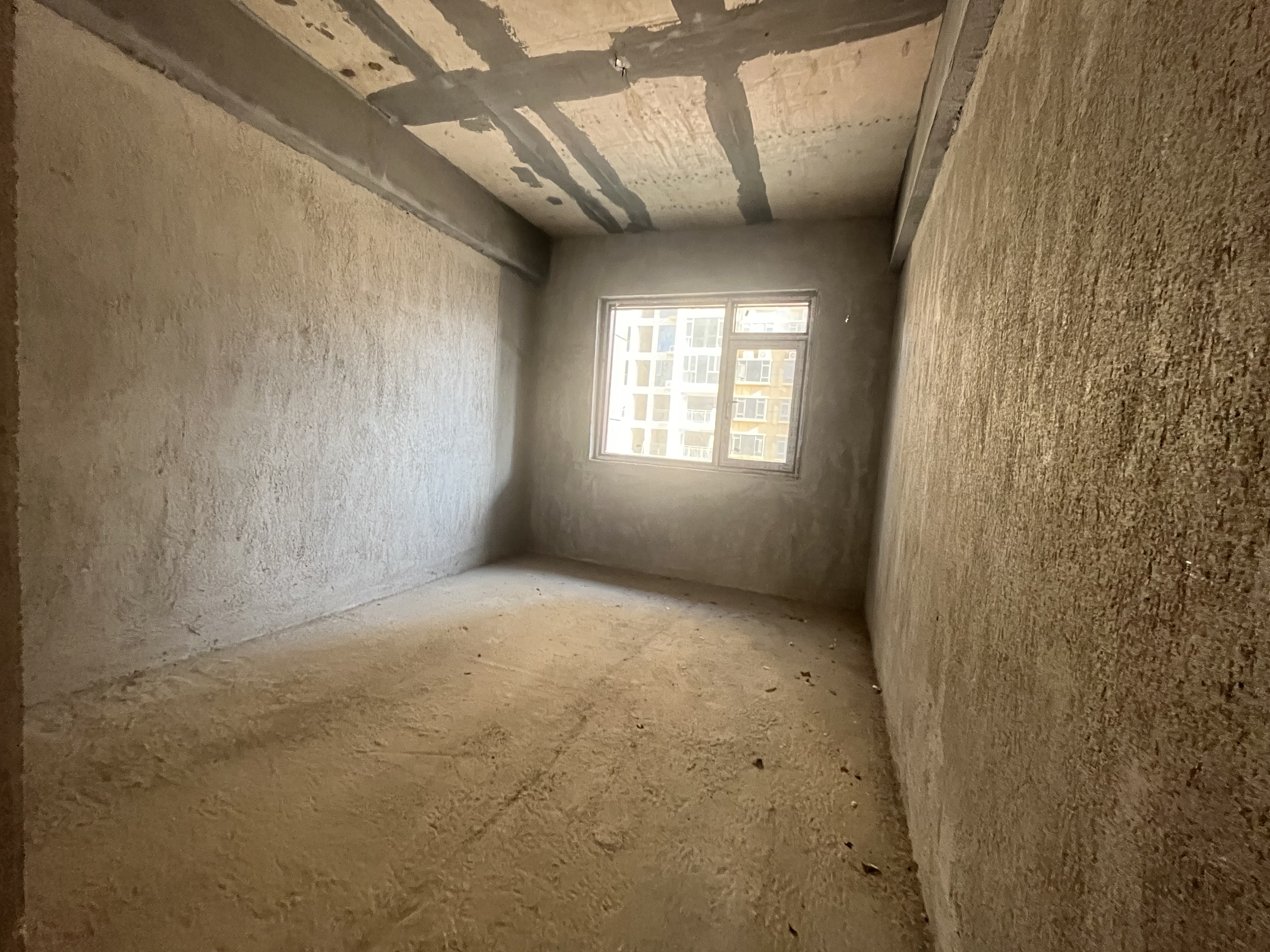 珠山鑫园  4室2厅2卫    69.8万 珠山鑫园  4室2厅2卫    69.8万客厅