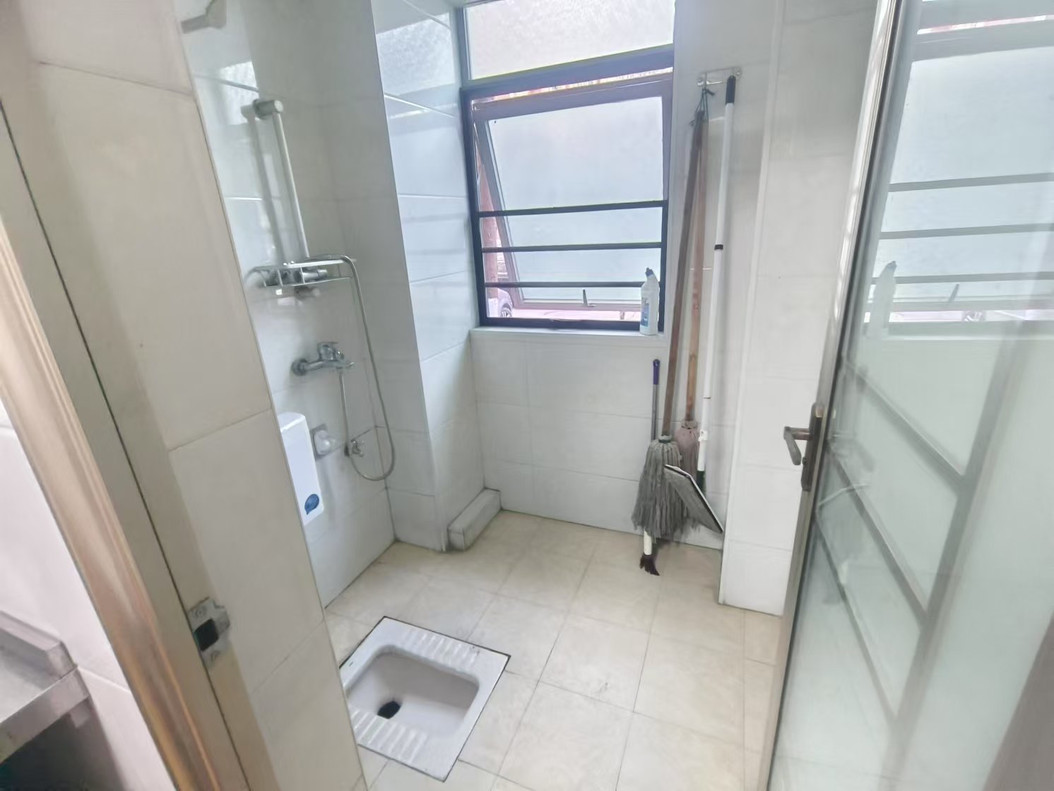 鹏利广场 4室2厅2卫 3380.0元/月 鹏利广场 4室2厅2卫 3380.0元/月室内图