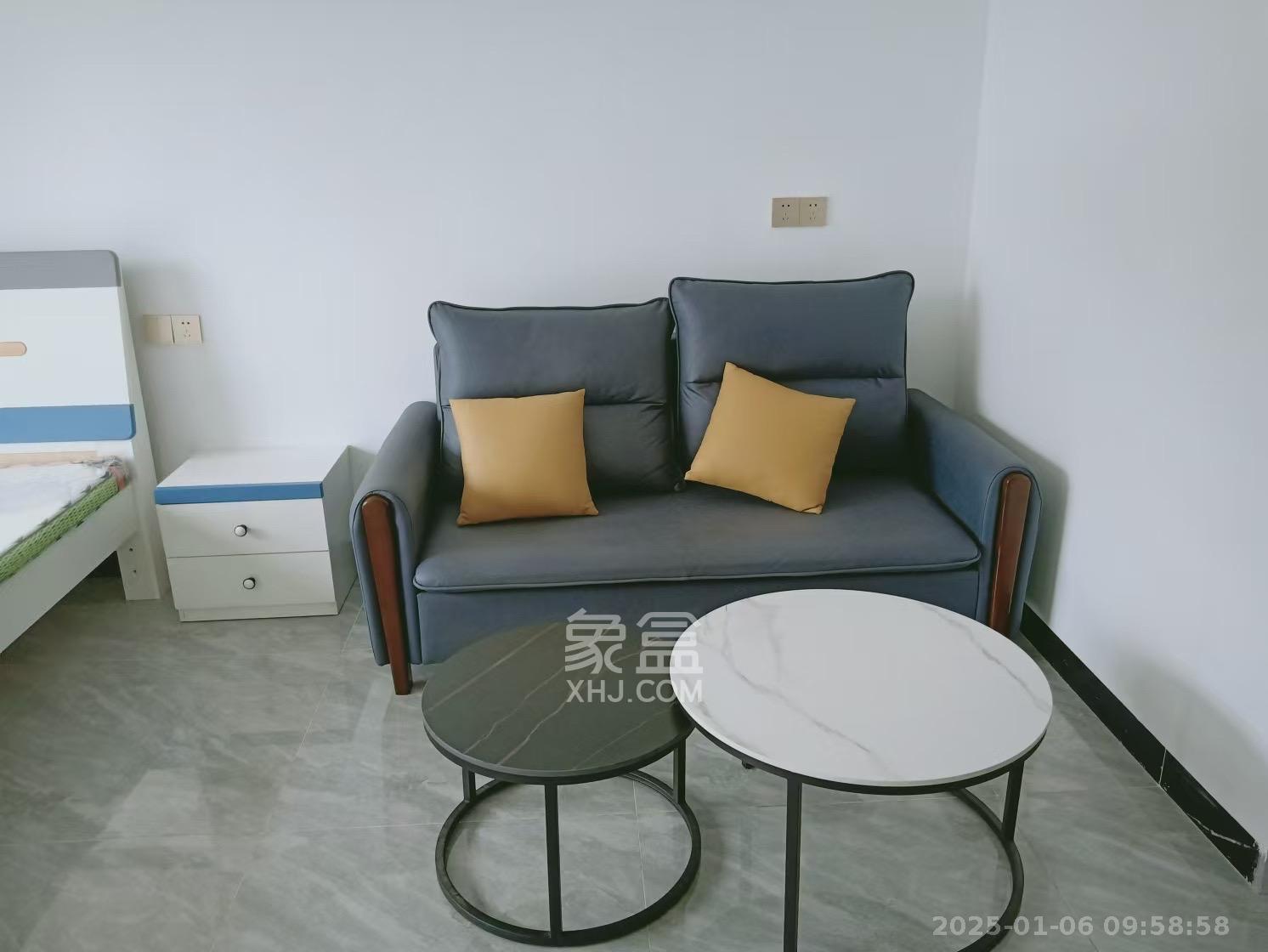 中南国际眼镜城(中伟商业中心) 1室0厅0卫 1400.0元/月 中南国际眼镜城(中伟商业中心) 1室0厅0卫 1400.0元/月室内图