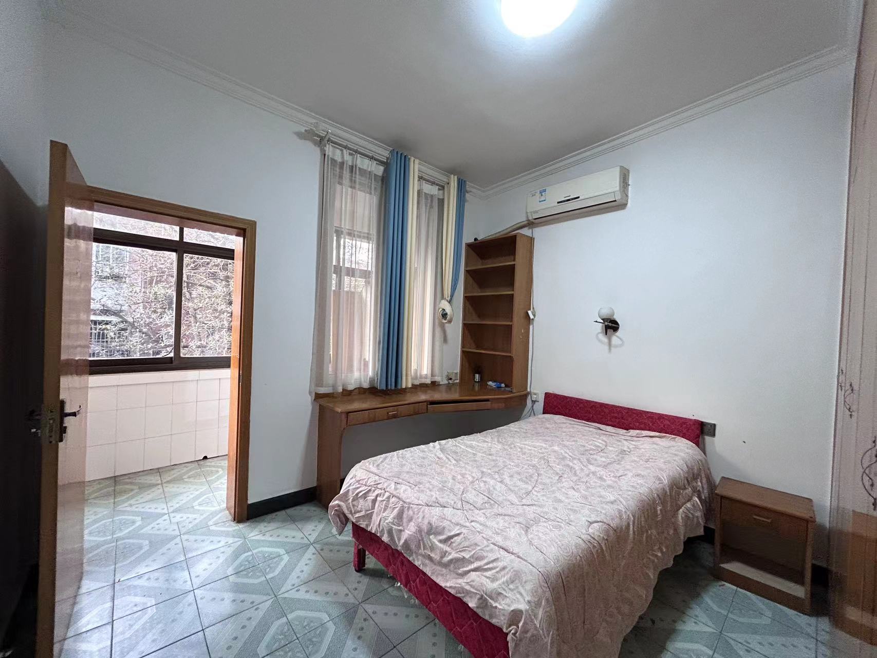 邮政培训中心家属区 2室2厅1卫 1100.0元/月 邮政培训中心家属区 2室2厅1卫 1100.0元/月室内图