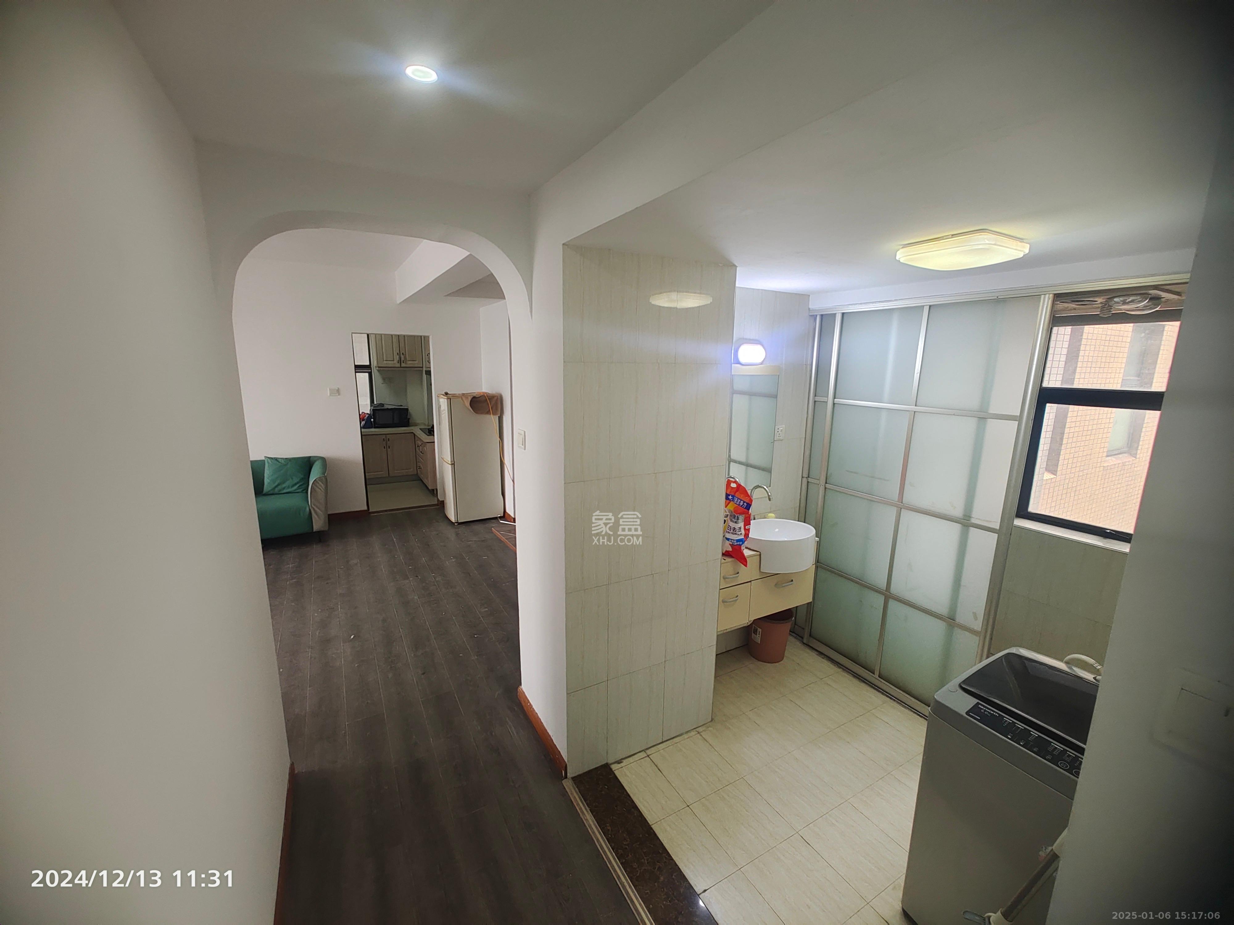 山水华景 4室2厅2卫 3000.0元/月 山水华景 4室2厅2卫 3000.0元/月室内图