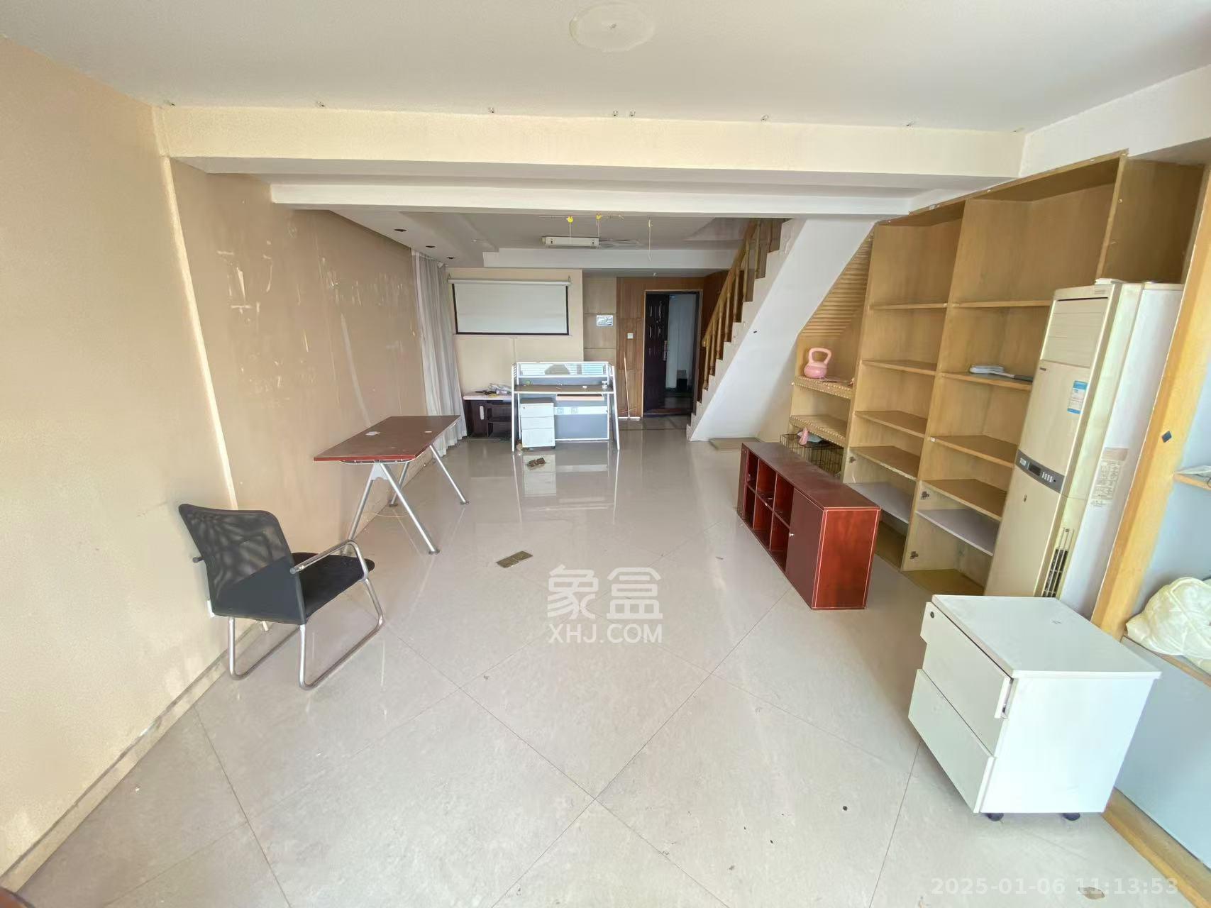 华菱蓝调国际(华菱.香墅美地) 2室2厅2卫 1700.0元/月 华菱蓝调国际(华菱.香墅美地) 2室2厅2卫 1700.0元/月室内图