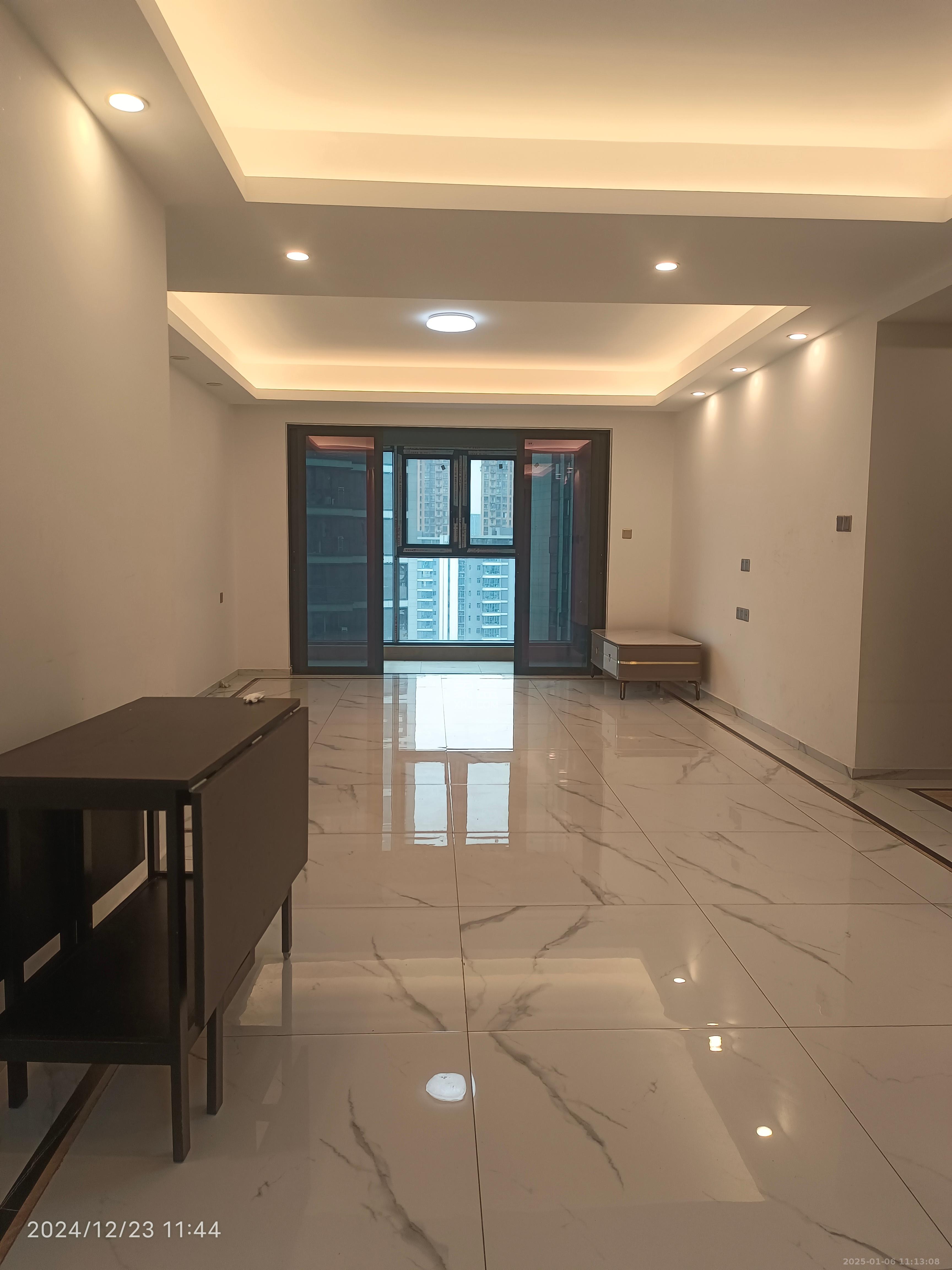 中海阅江府 4室2厅2卫 4600.0元/月 中海阅江府 4室2厅2卫 4600.0元/月室内图