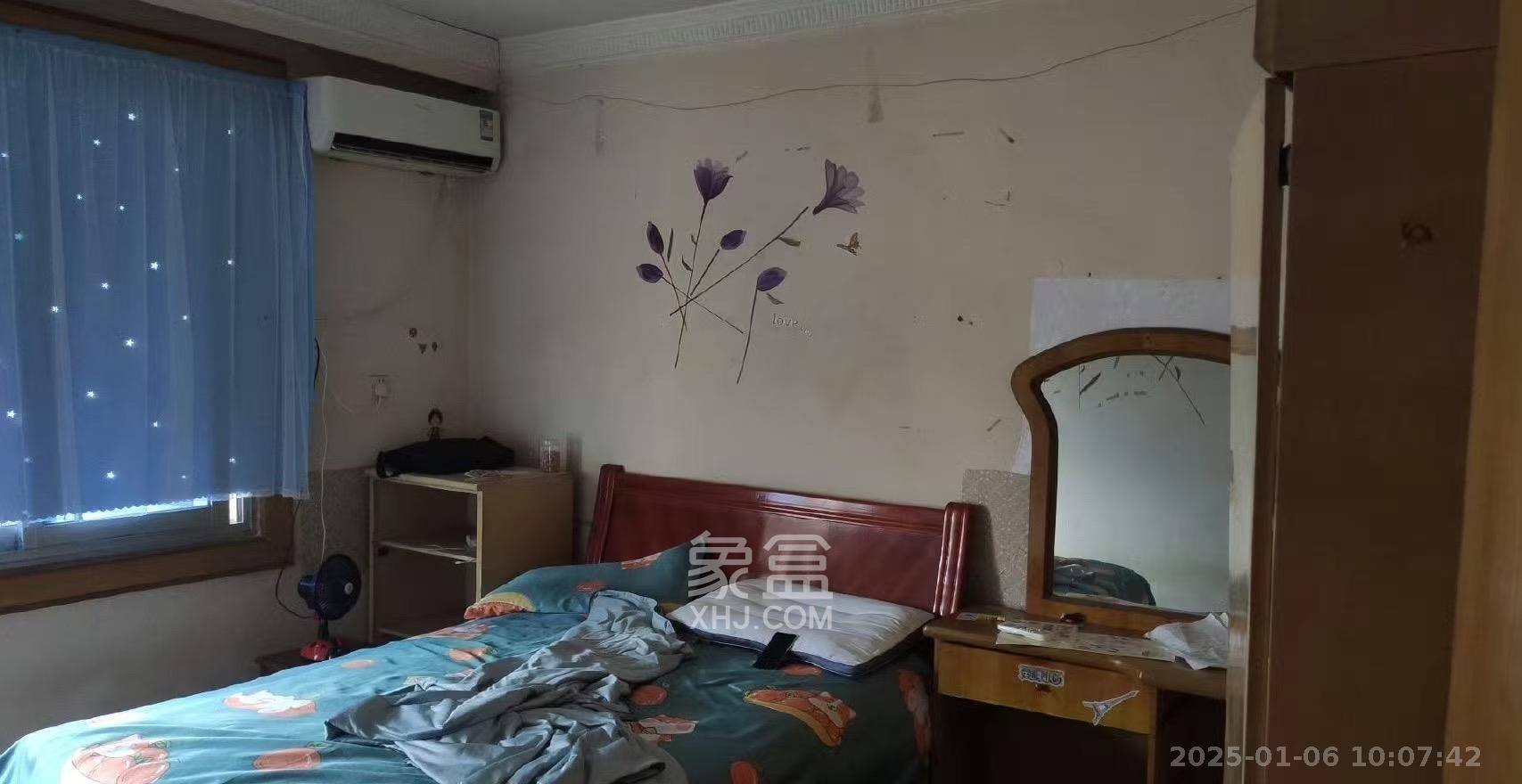 荷花园市直教师村(长沙市教育局直属教师二村) 3室2厅1卫 2000.0元/月 荷花园市直教师村(长沙市教育局直属教师二村) 3室2厅1卫 2000.0元/月室内图