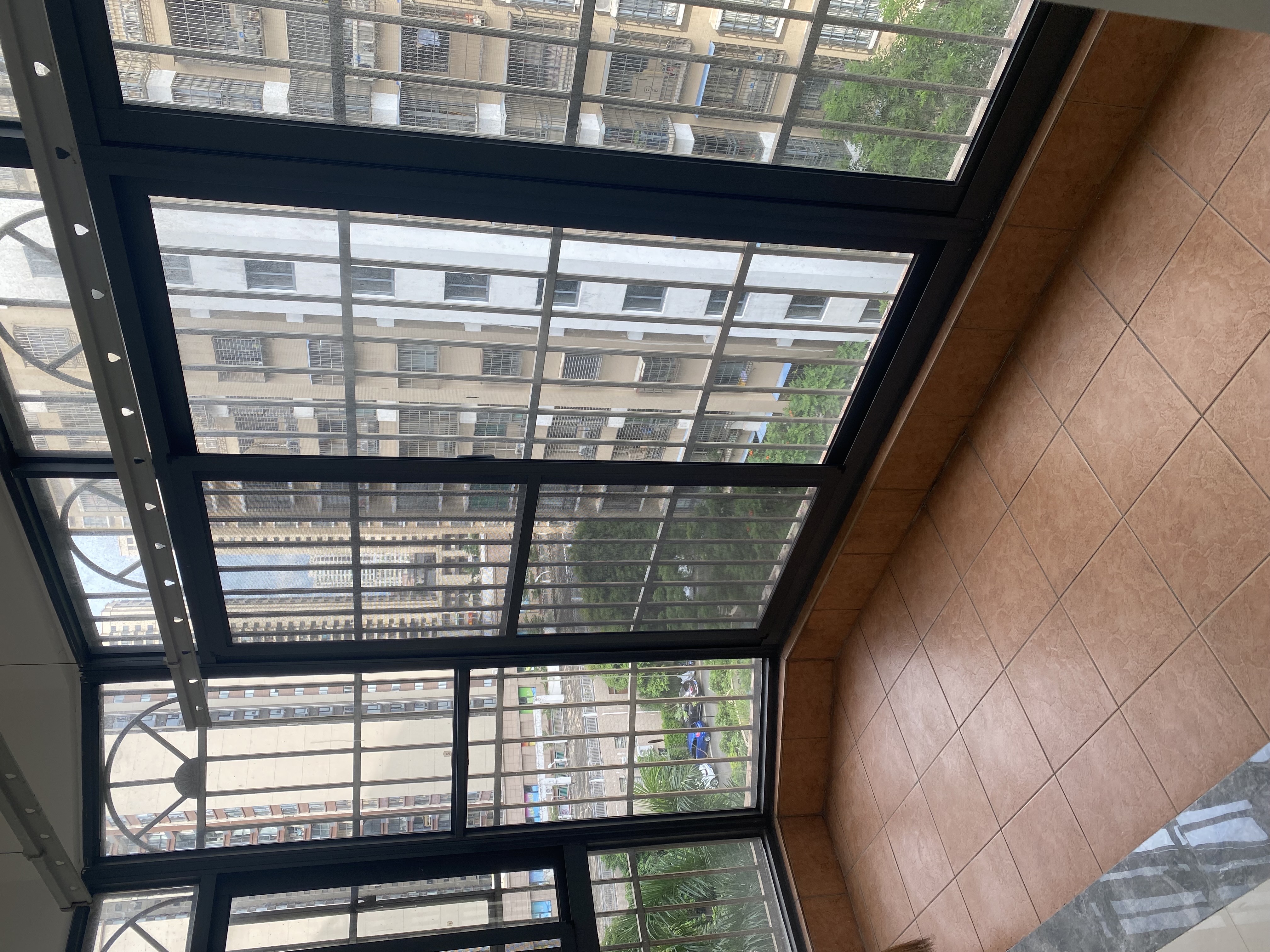 罗牛山花园  2室2厅1卫    113.0万 罗牛山花园  2室2厅1卫    113.0万室内图