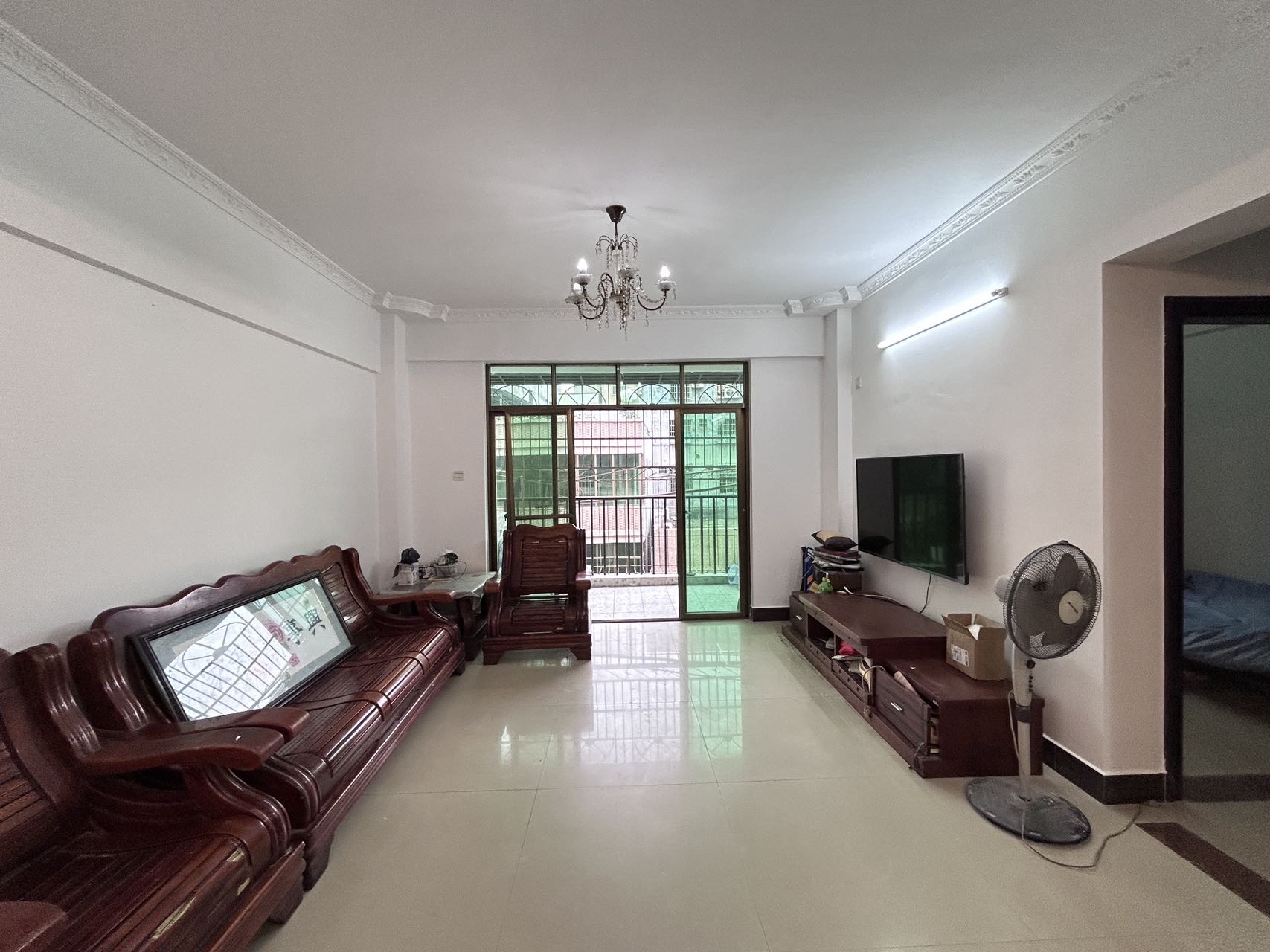 攀枝花苑 3室2厅1卫 99.0万 攀枝花苑 3室2厅1卫 99.0万客厅