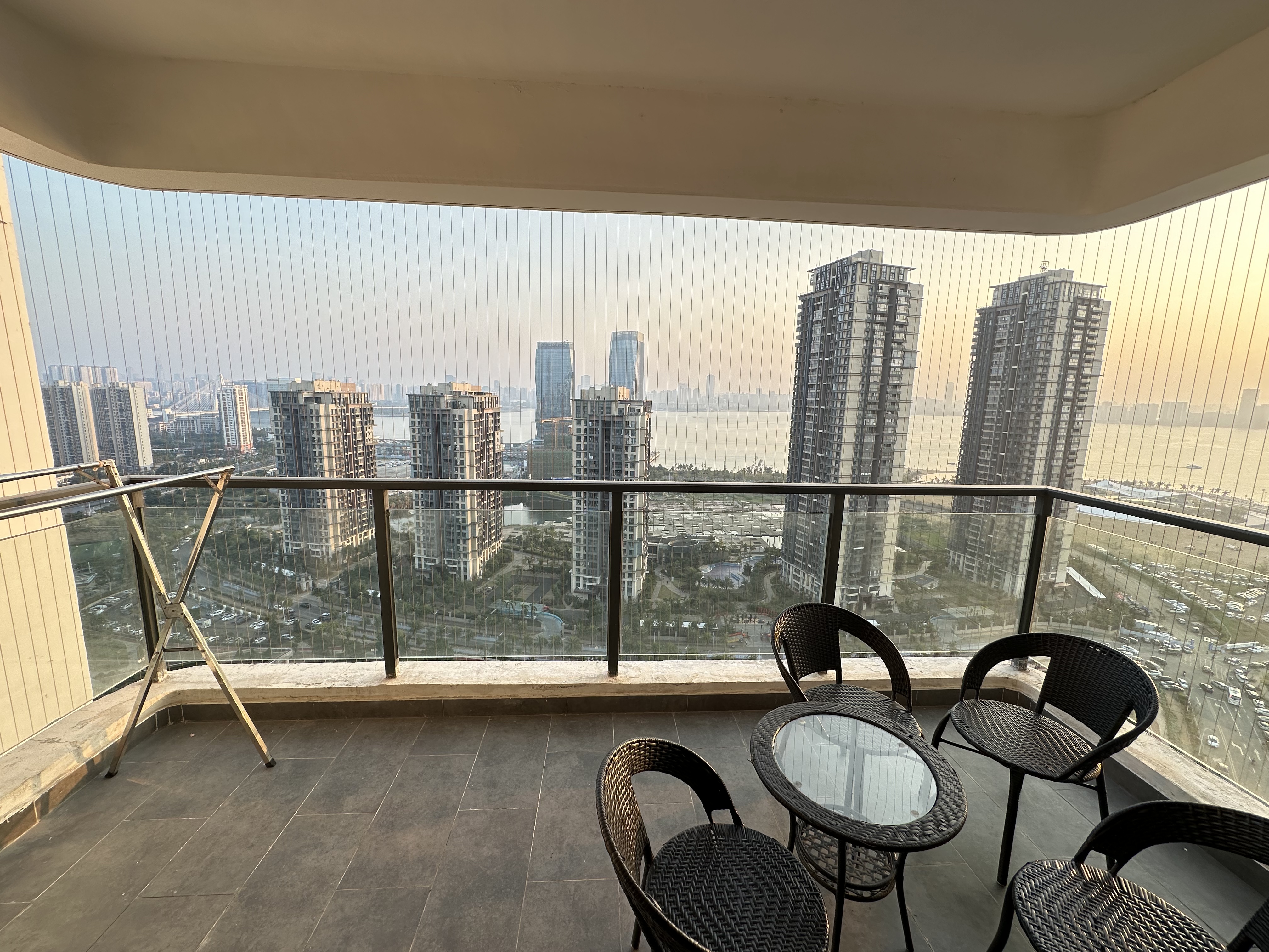 恒大美丽沙天璟湾 4室2厅2卫 5500.0元/月 恒大美丽沙天璟湾 4室2厅2卫 5500.0元/月室内图