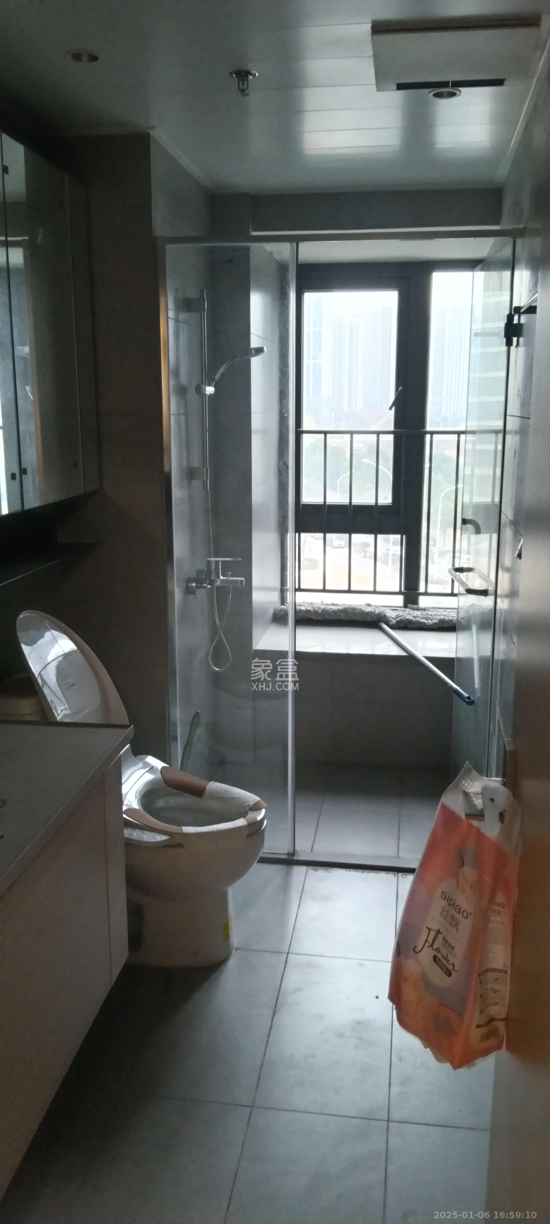 时代梅溪领峰  1室0厅0卫   3600.00元/月室内图