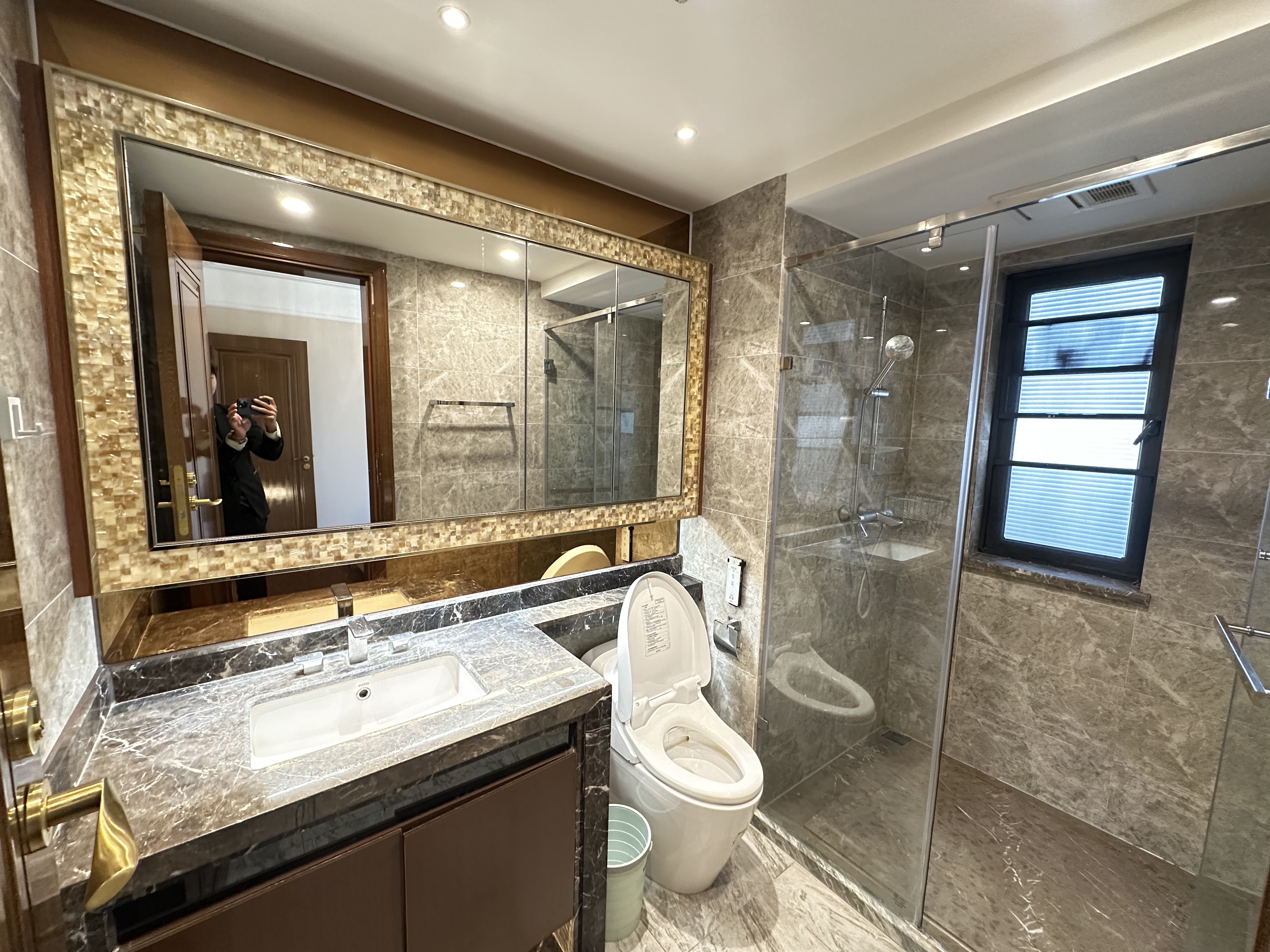 恒大美丽沙天璟湾 4室2厅2卫 5500.0元/月 恒大美丽沙天璟湾 4室2厅2卫 5500.0元/月室内图