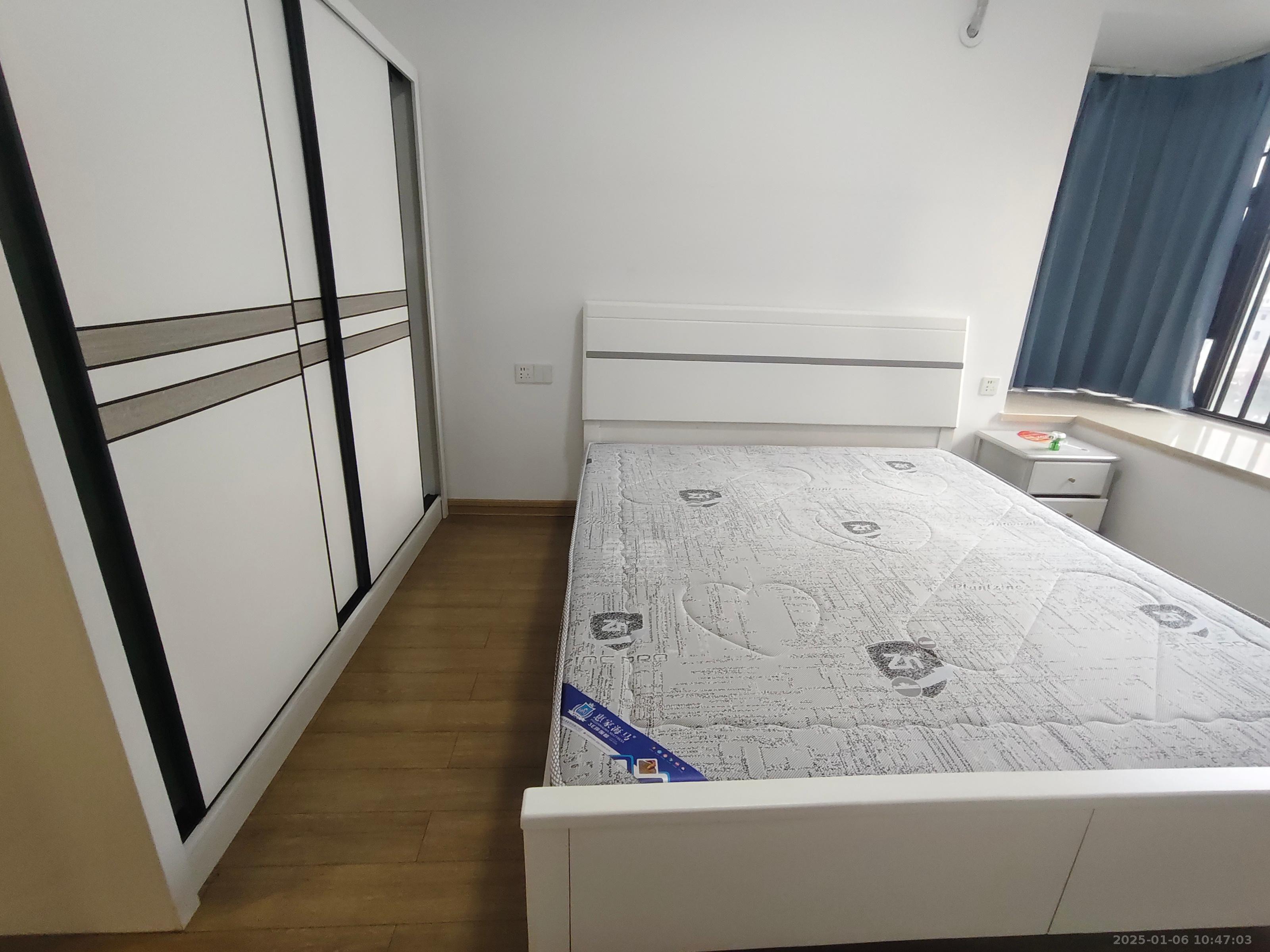 东部美的城 4室2厅1卫 2200.0元/月 东部美的城 4室2厅1卫 2200.0元/月室内图