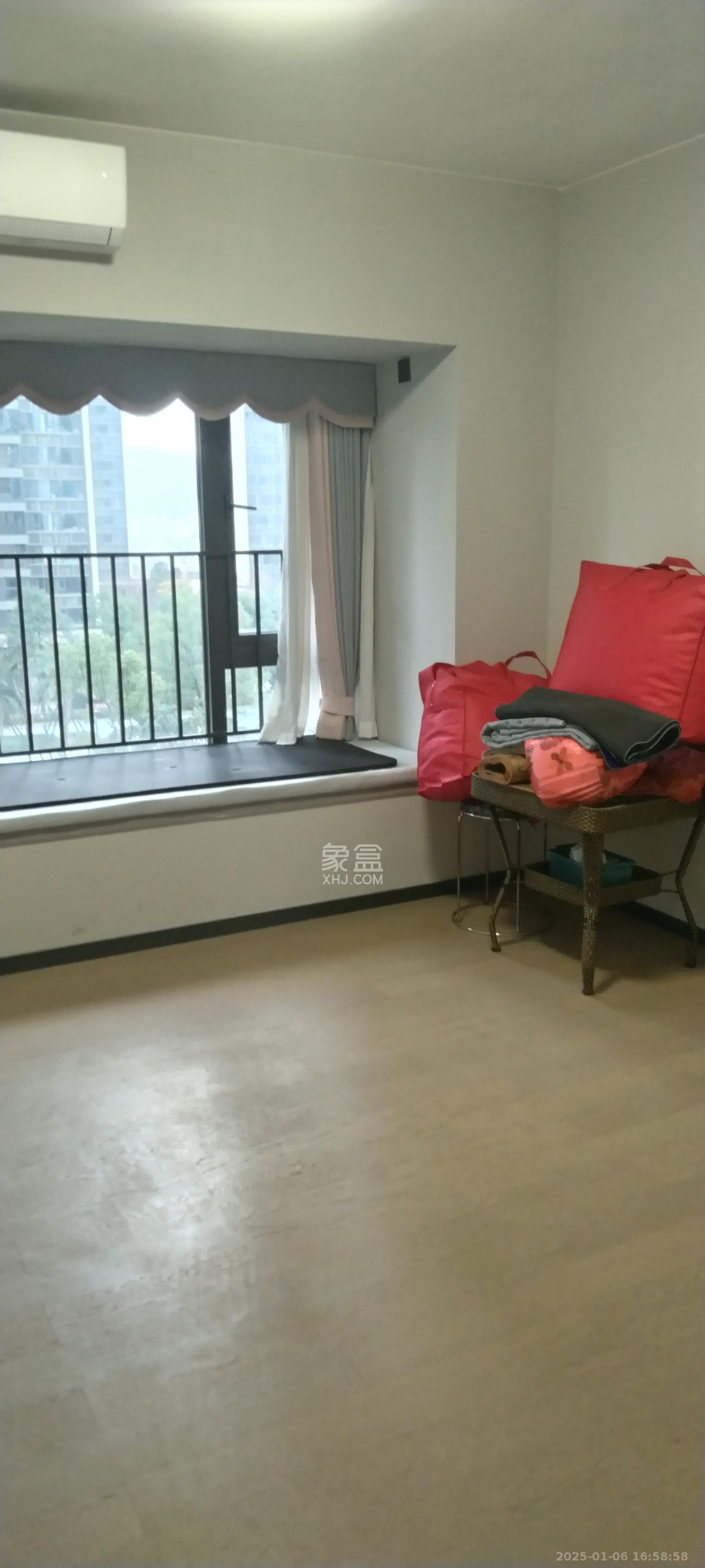 时代梅溪领峰  1室0厅0卫   3600.00元/月室内图