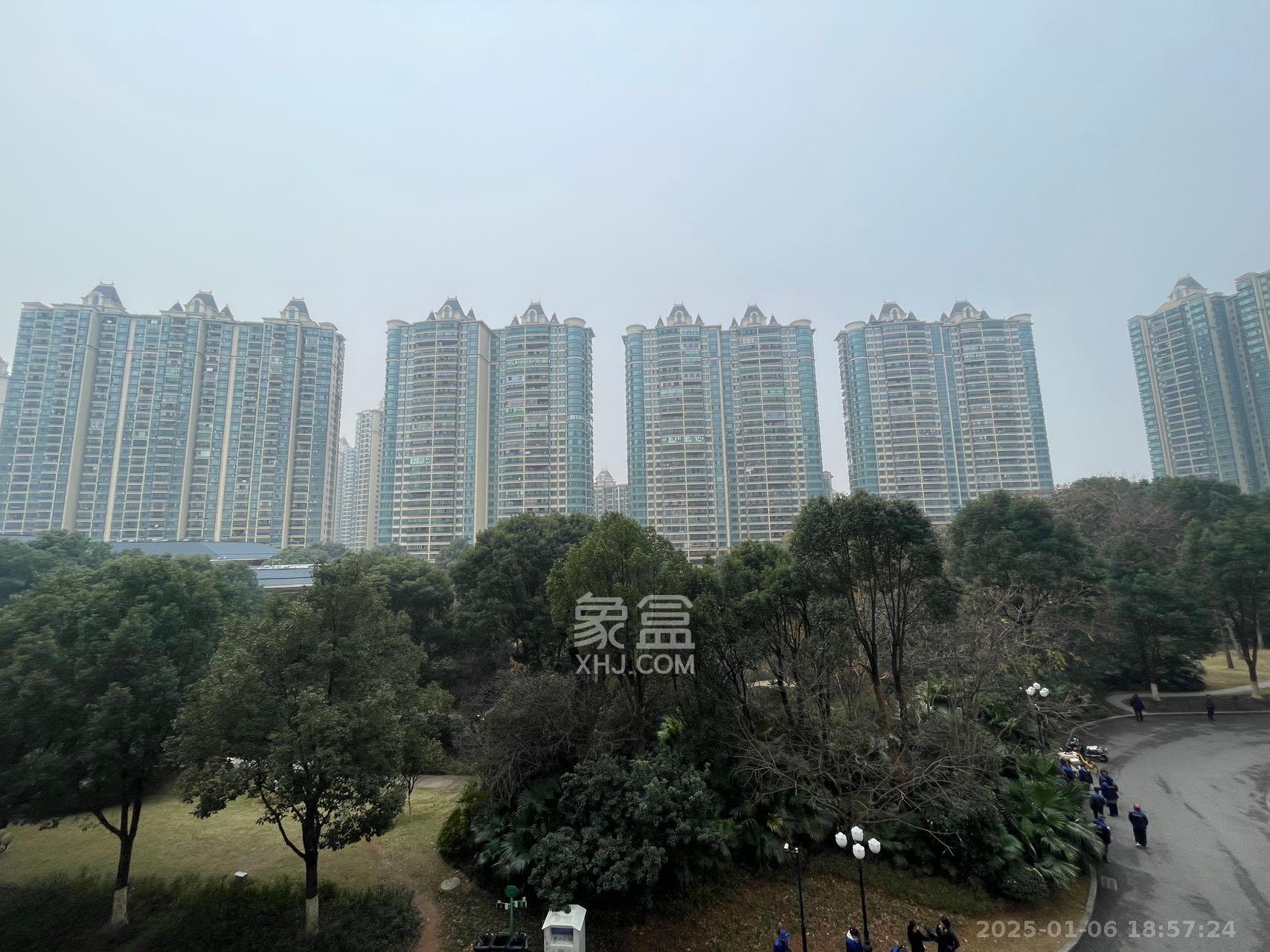 恒大雅苑 3室2厅2卫 2500.0元/月 恒大雅苑 3室2厅2卫 2500.0元/月室内图