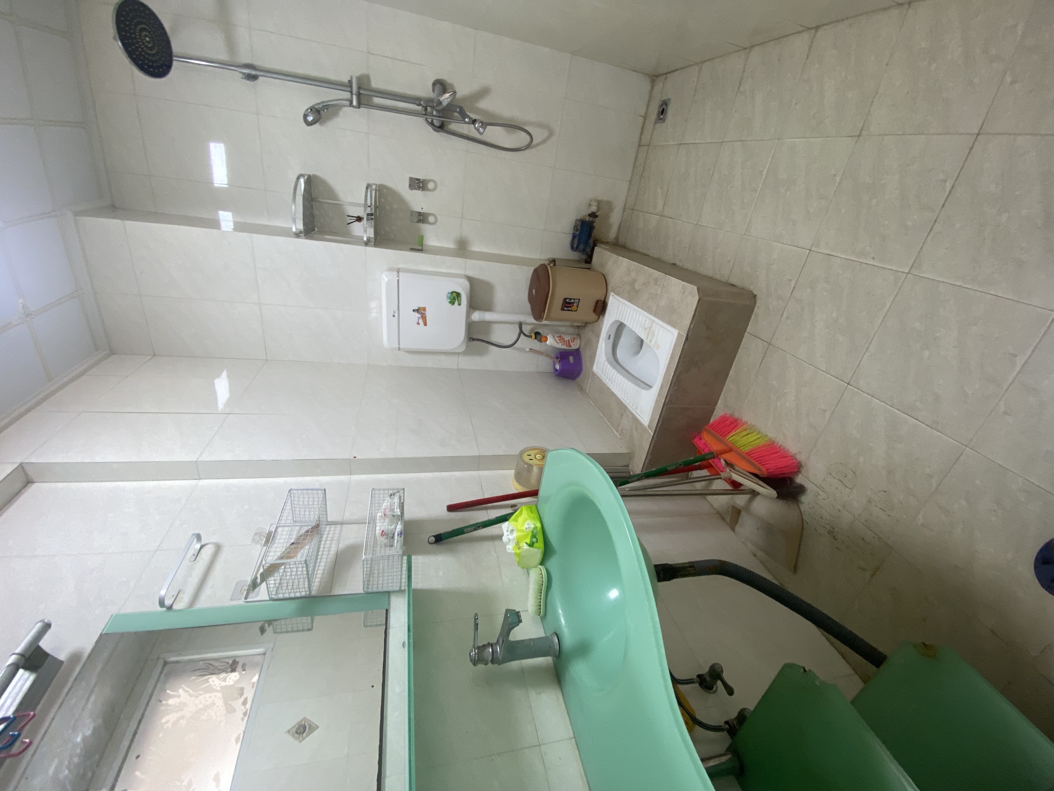 罗牛山花园  2室2厅1卫    113.0万 罗牛山花园  2室2厅1卫    113.0万室内图