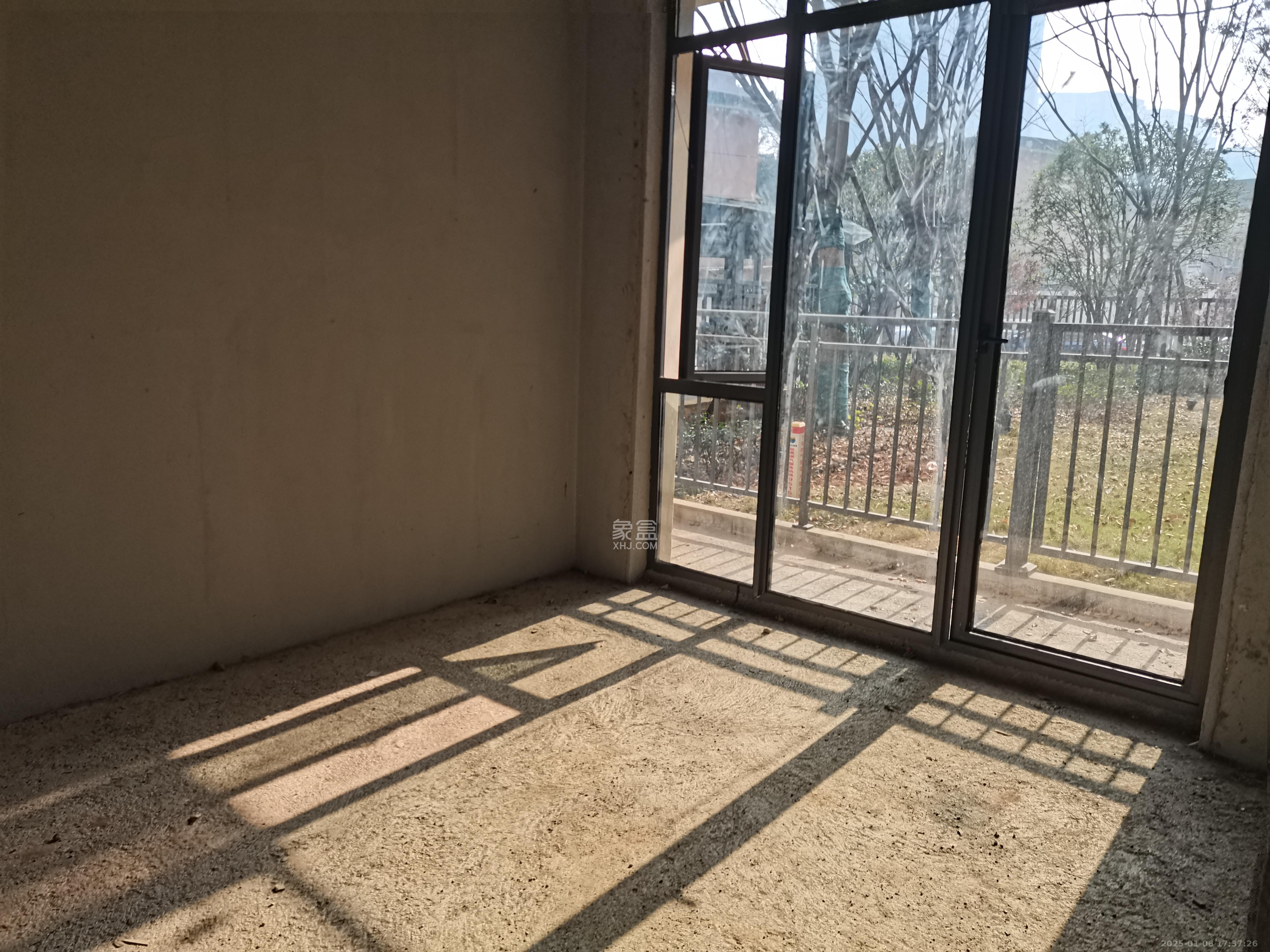 岭福家苑(天心佳苑) 3室2厅2卫 3000.0元/月 岭福家苑(天心佳苑) 3室2厅2卫 3000.0元/月室内图