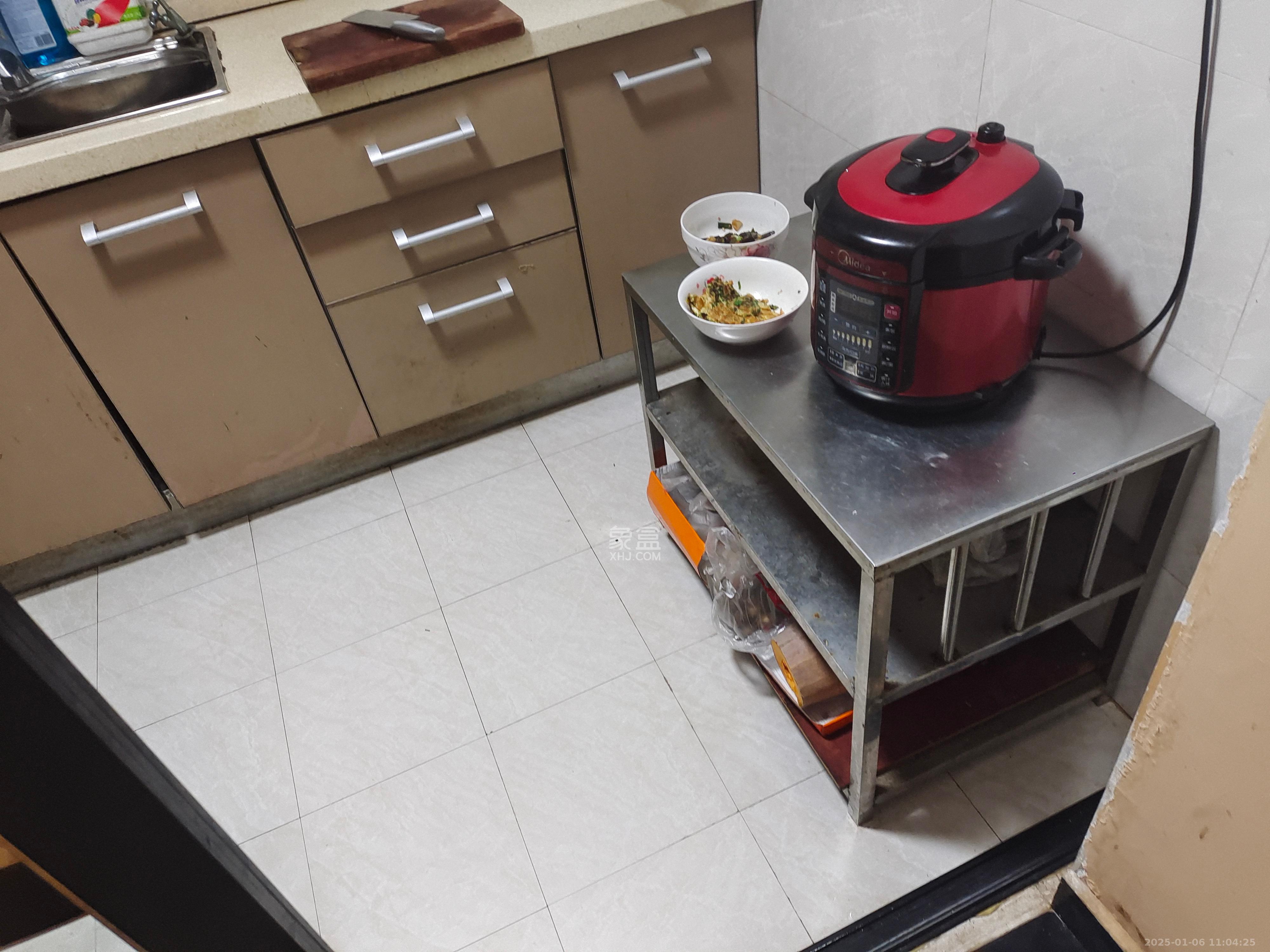 兴威帕克水岸 1室1厅1卫 800.0元/月 兴威帕克水岸 1室1厅1卫 800.0元/月室内图