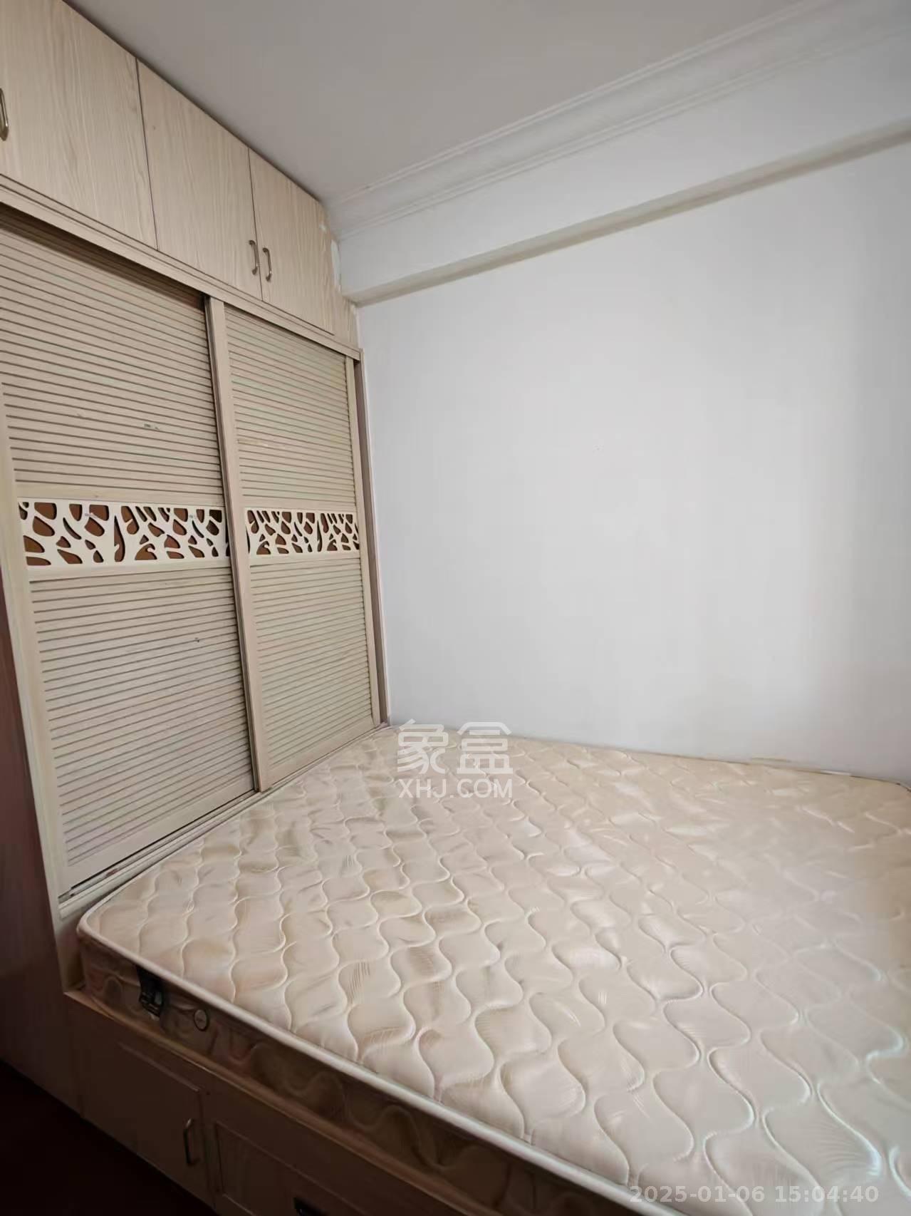 恒大翡翠华庭  3室2厅1卫    2200.0元/月室内图