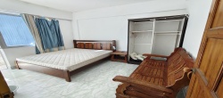 虹冠大厦  2室1厅1卫   1700.00元/月