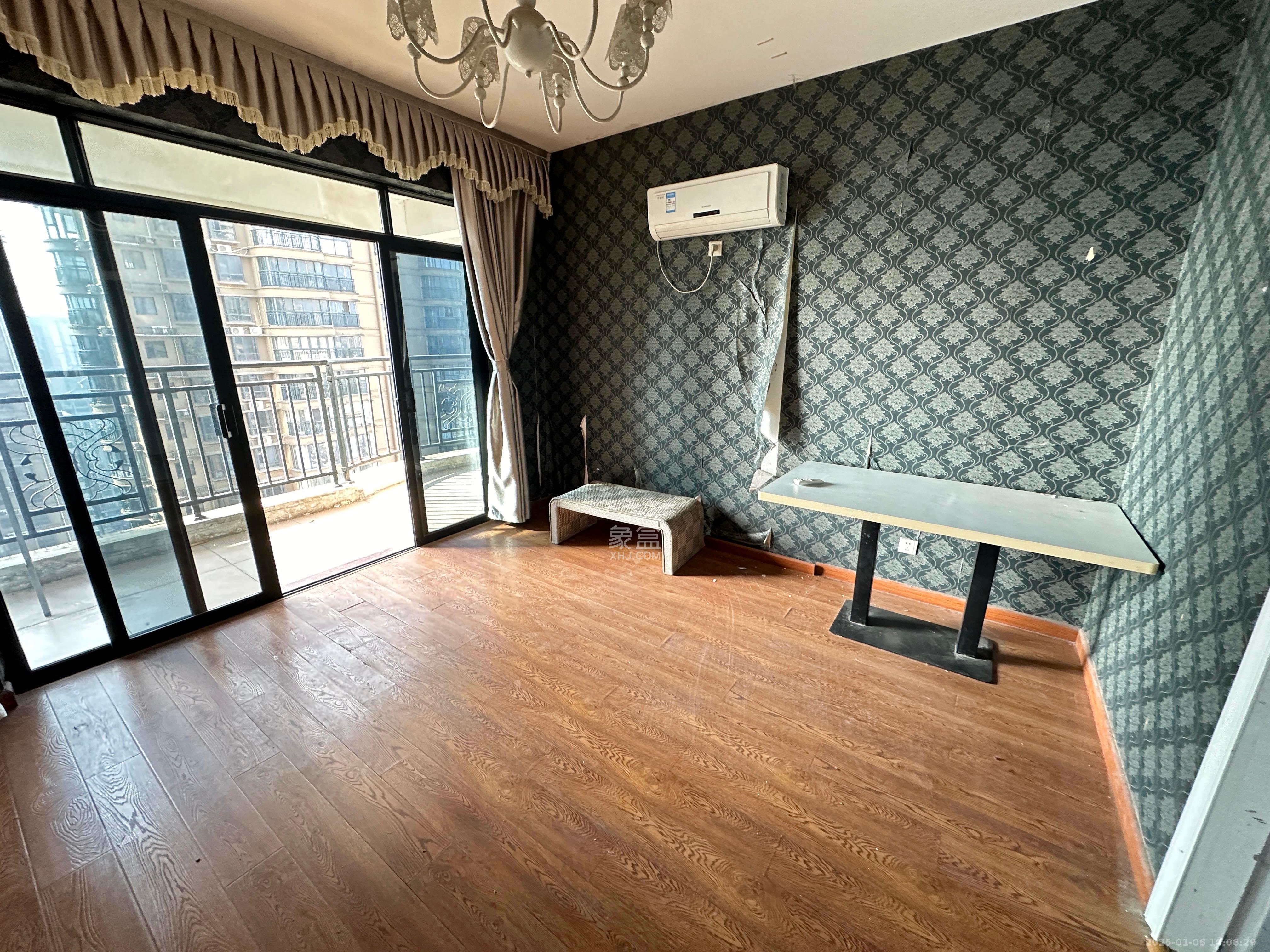 永祺西京 4室2厅2卫 3500.0元/月 永祺西京 4室2厅2卫 3500.0元/月室内图