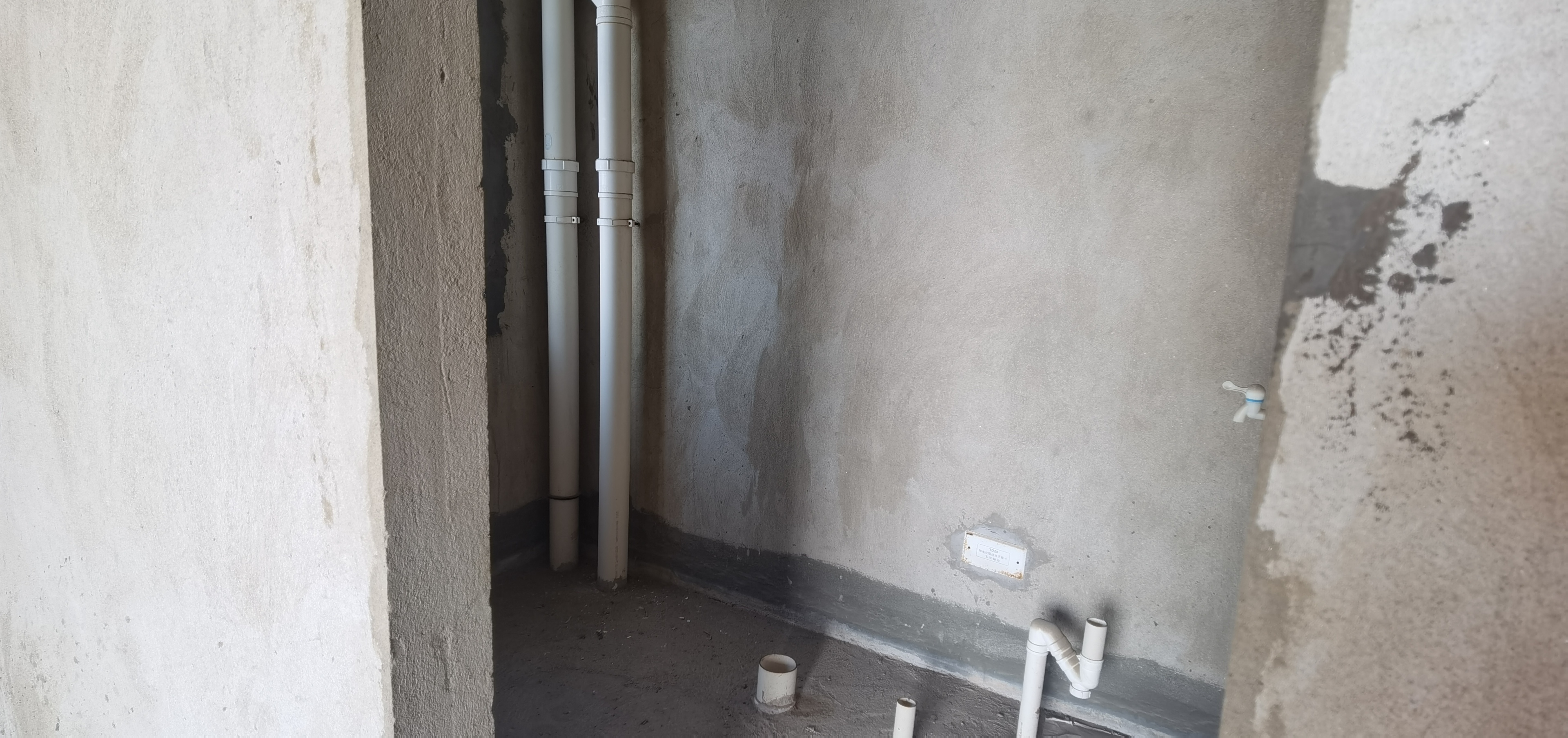 南苑上和一期  3室2厅2卫    68.8万 南苑上和一期  3室2厅2卫    68.8万客厅