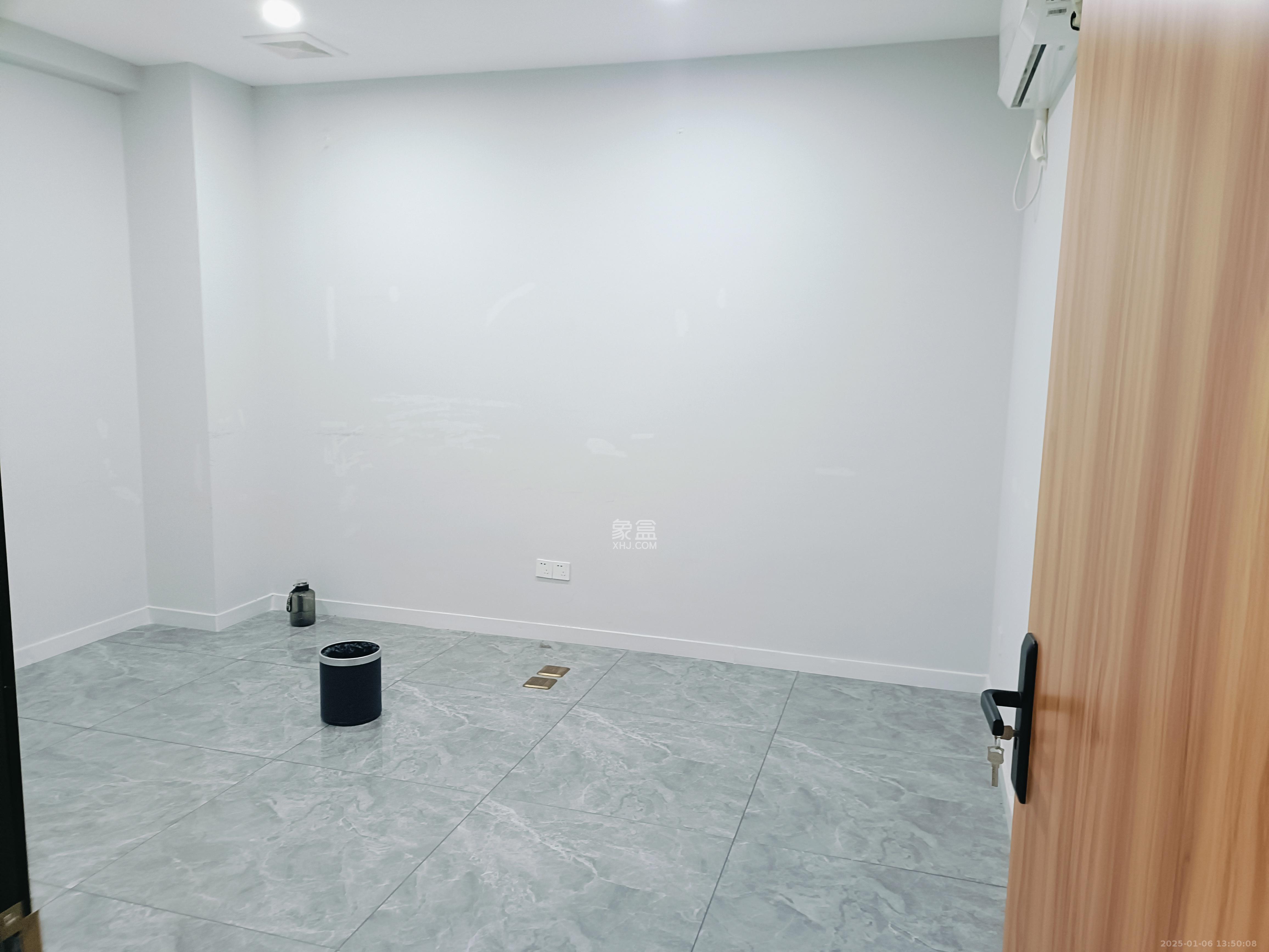 铭诚绿谷智慧产业园   238.99㎡      8000.0元/月室内图