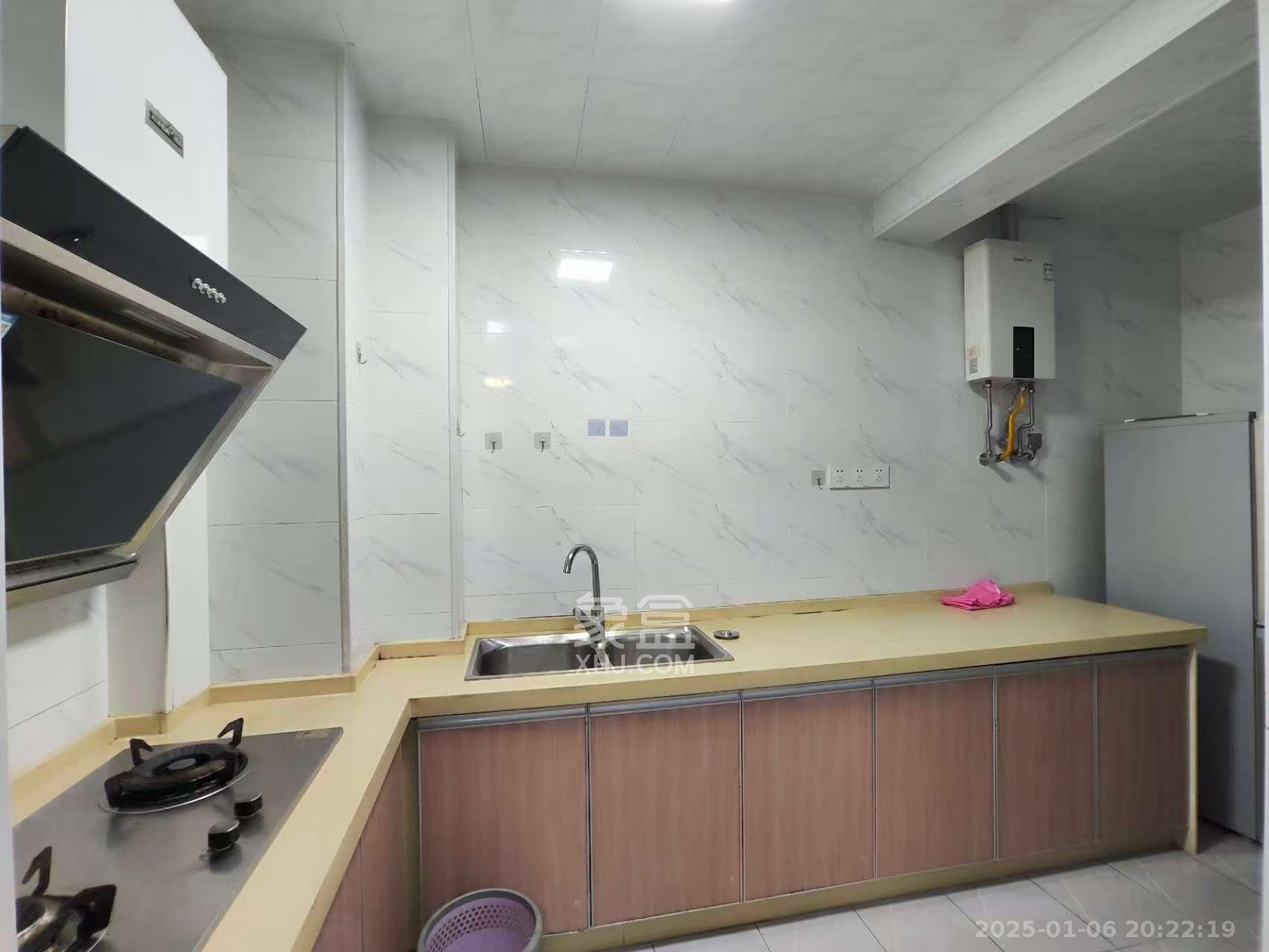 勤诚达新界 3室2厅1卫 1800.0元/月 勤诚达新界 3室2厅1卫 1800.0元/月室内图