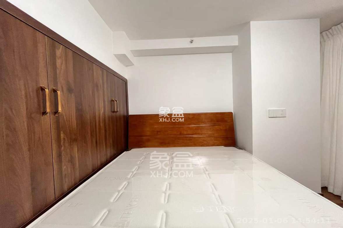 龙湖铂金岛 2室1厅1卫 2100.0元/月 龙湖铂金岛 2室1厅1卫 2100.0元/月室内图