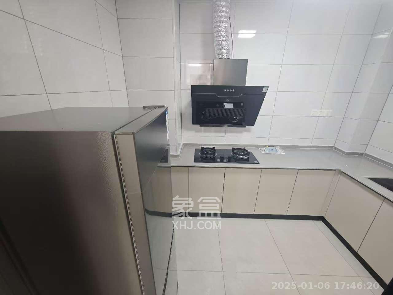 恒基旭辉湖山赋  3室2厅1卫   2200.00元/月室内图