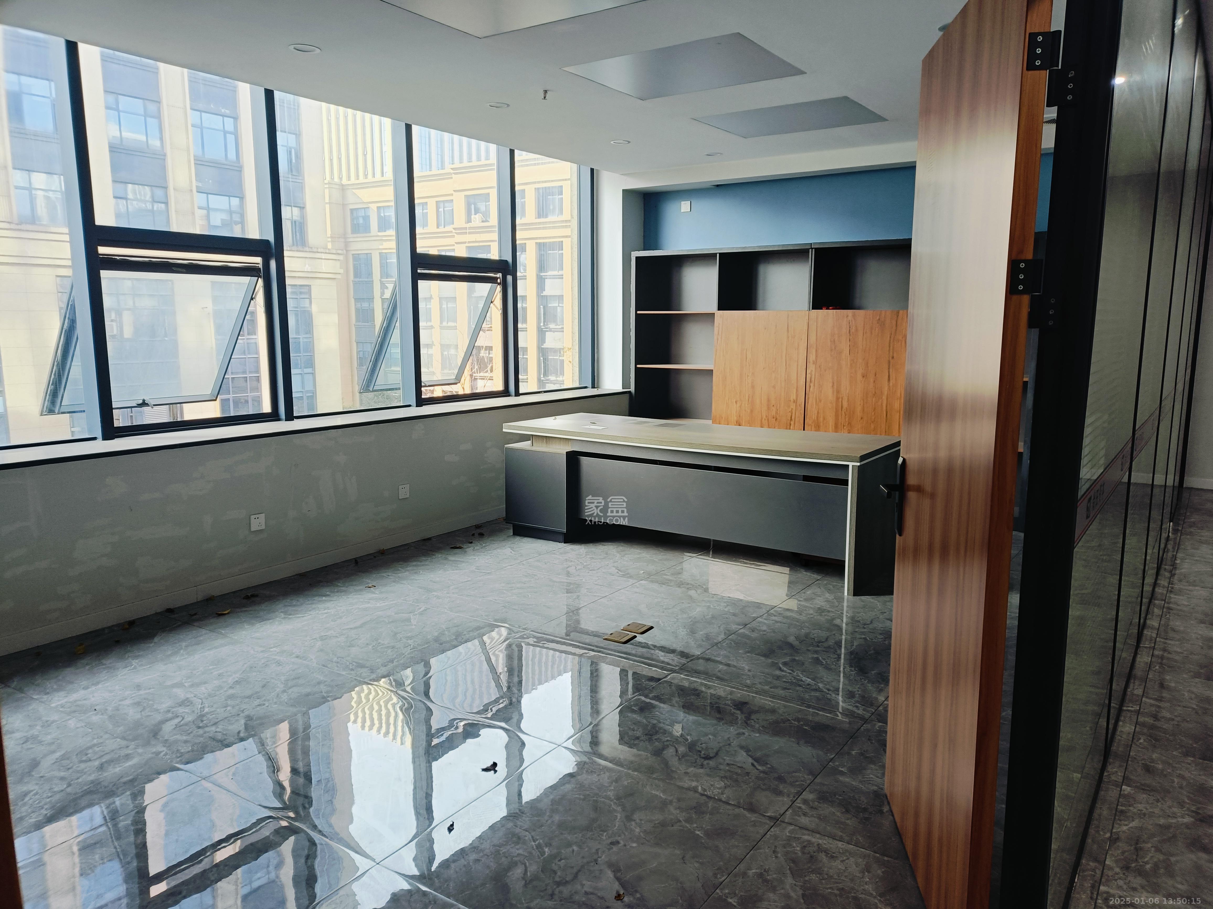 铭诚绿谷智慧产业园   238.99㎡      8000.0元/月室内图