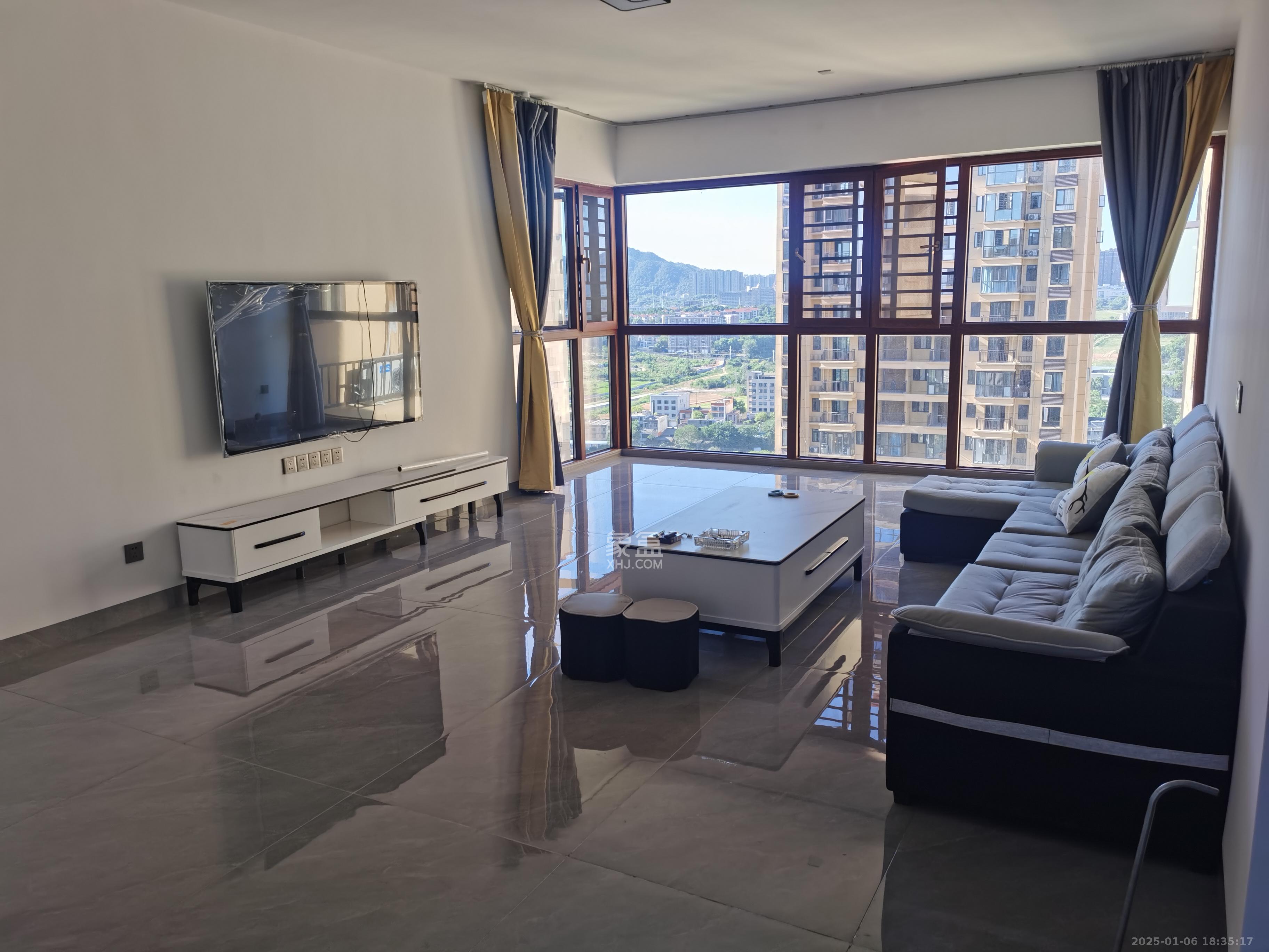 富兴悦府(富兴学府名邸) 4室2厅2卫 2800.0元/月 富兴悦府(富兴学府名邸) 4室2厅2卫 2800.0元/月室内图