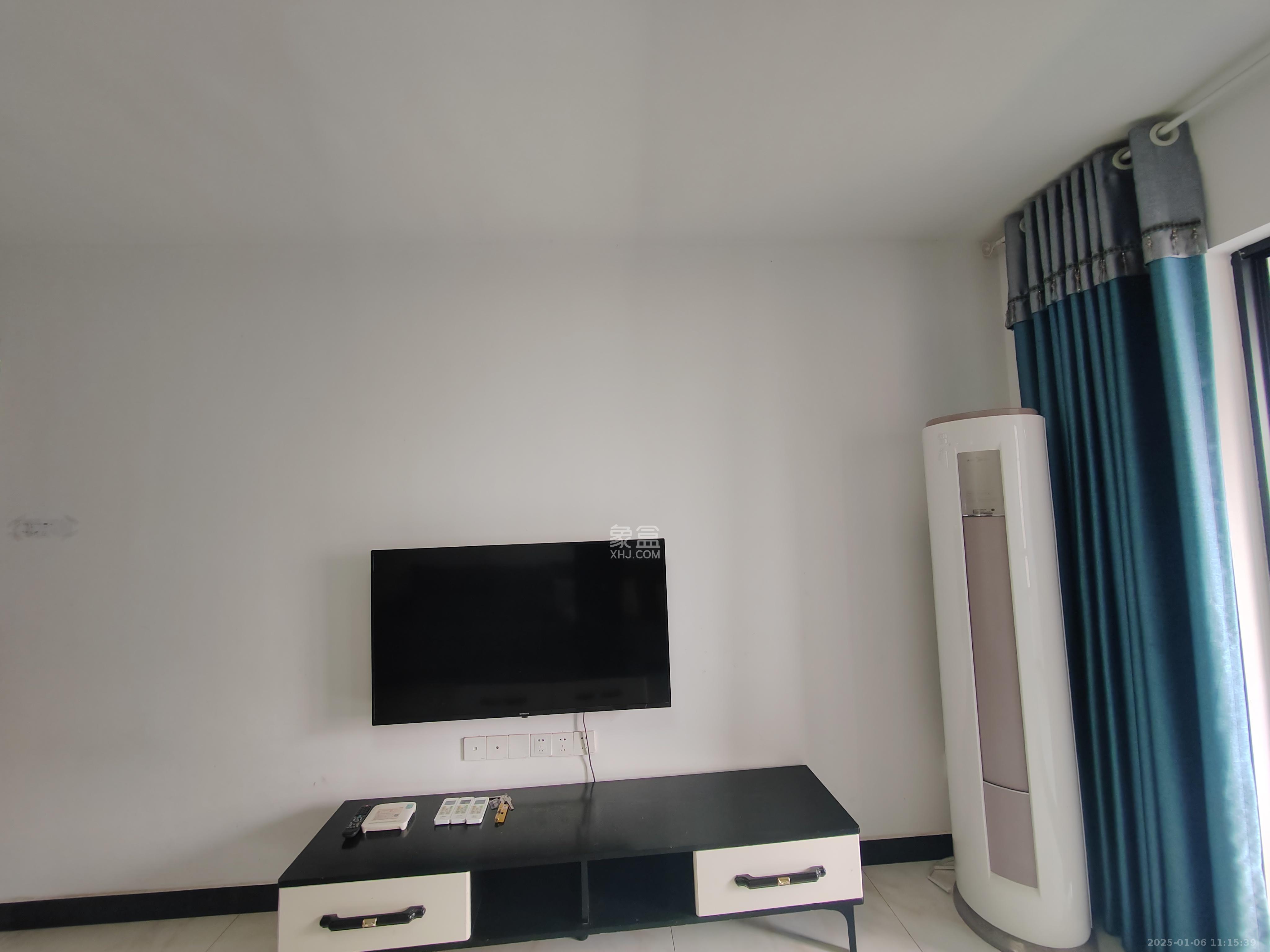 保利城(中航城国际社区、郡原美村) 3室2厅2卫 2500.0元/月 保利城(中航城国际社区、郡原美村) 3室2厅2卫 2500.0元/月室内图