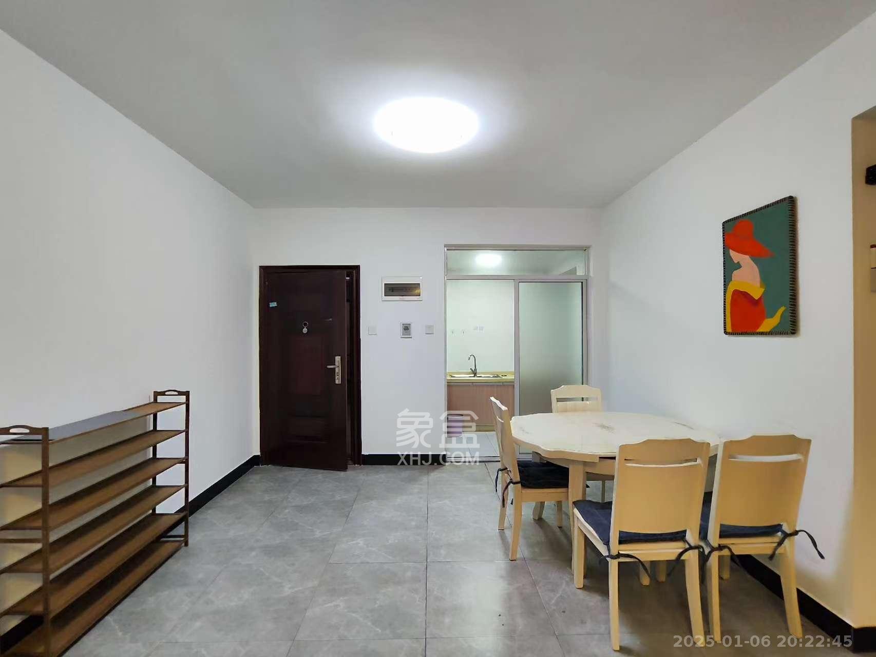 勤诚达新界 3室2厅1卫 1800.0元/月 勤诚达新界 3室2厅1卫 1800.0元/月室内图