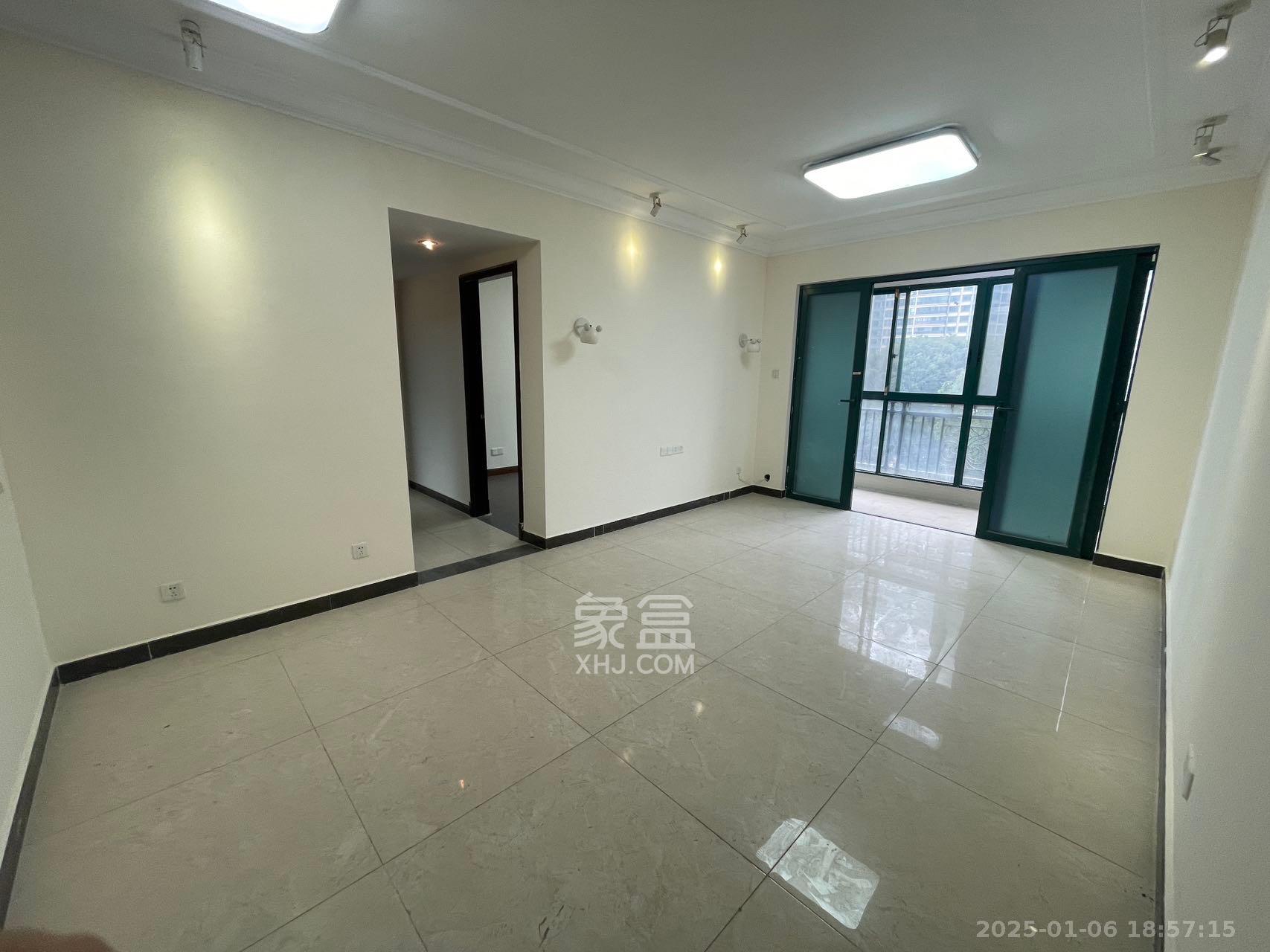 恒大雅苑 3室2厅2卫 2500.0元/月 恒大雅苑 3室2厅2卫 2500.0元/月室内图