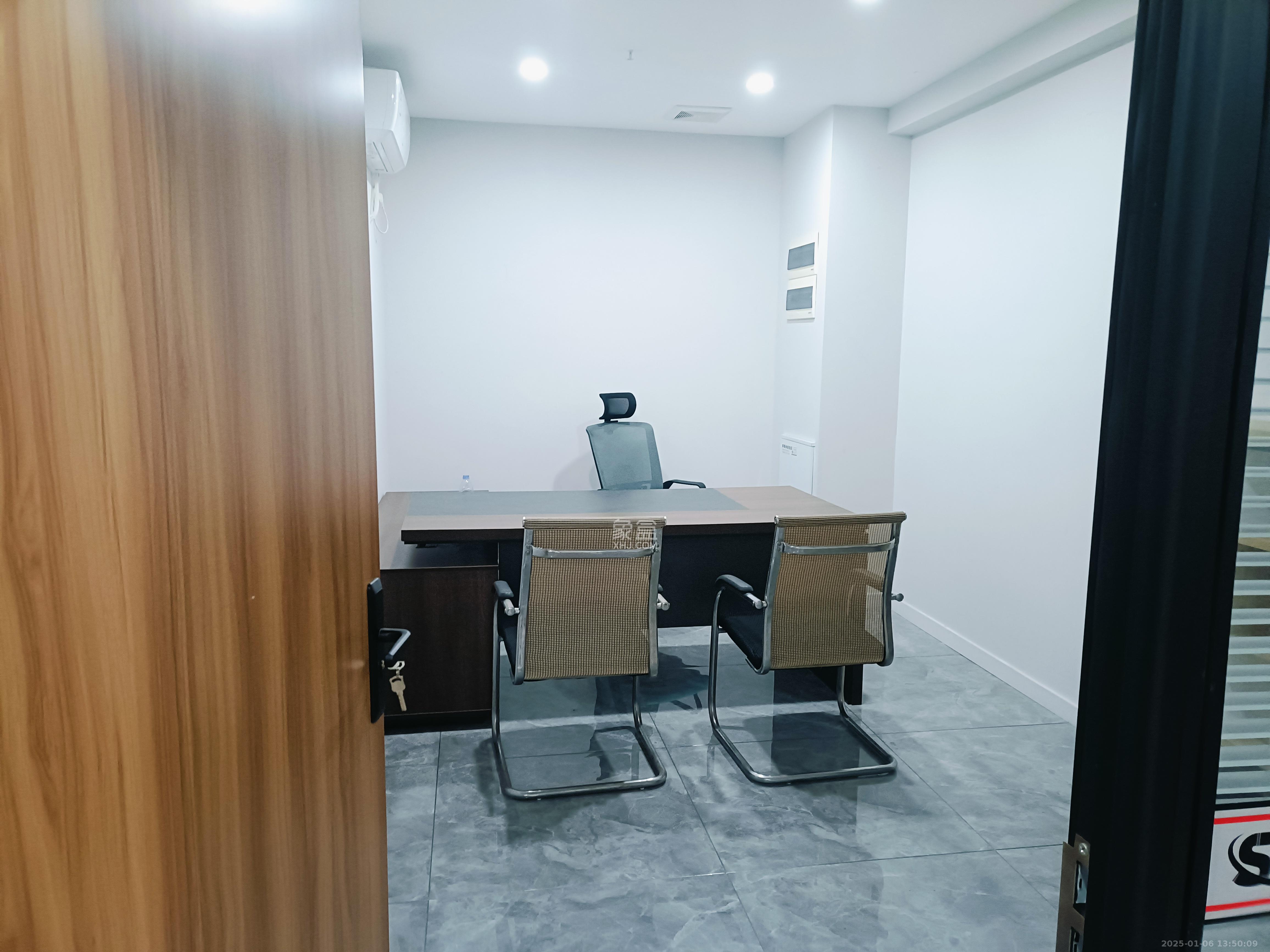 铭诚绿谷智慧产业园   238.99㎡      8000.0元/月室内图