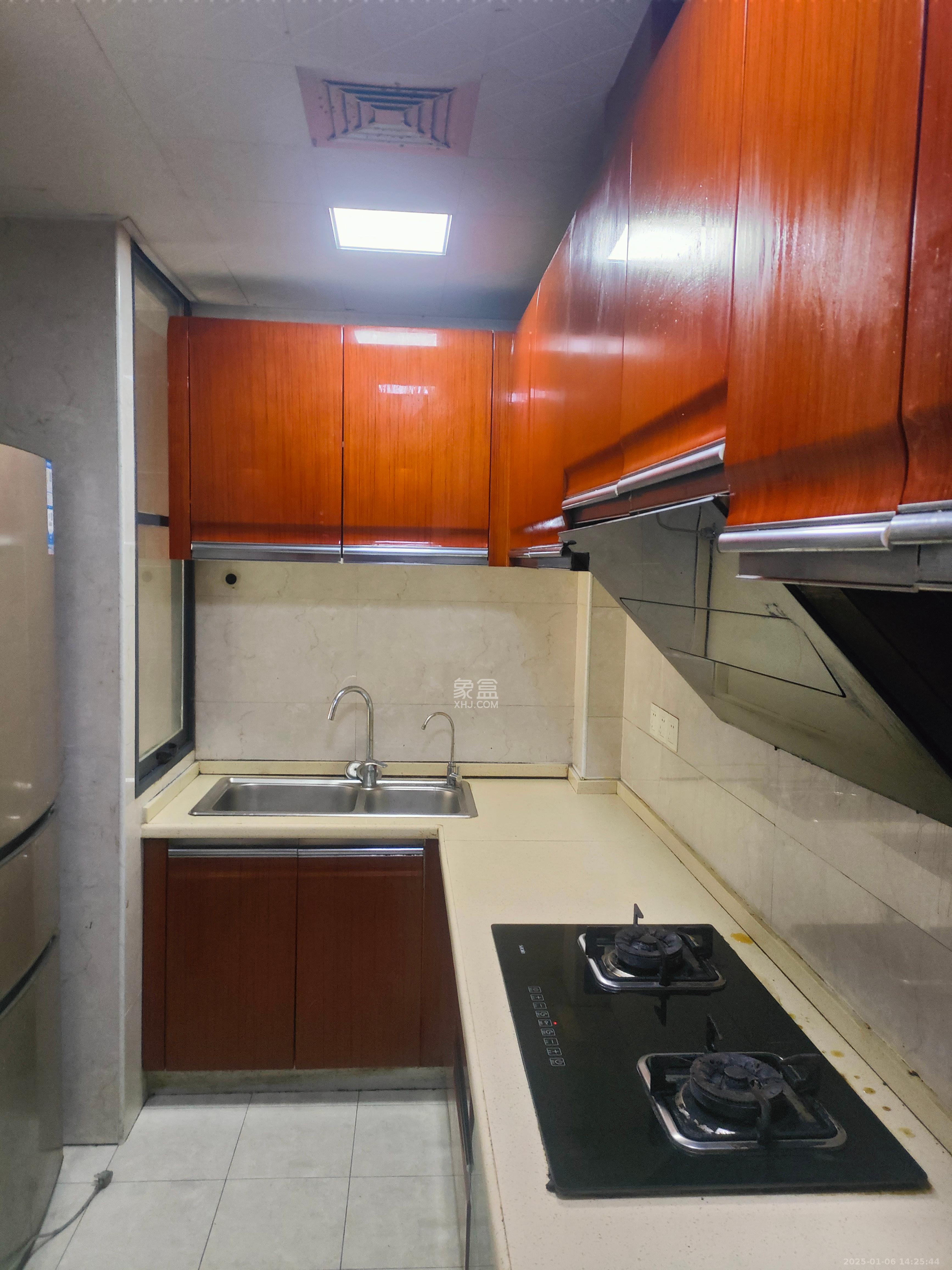 五矿万境水岸一期(万境水岸嘉苑) 2室2厅1卫 2400.0元/月 五矿万境水岸一期(万境水岸嘉苑) 2室2厅1卫 2400.0元/月室内图