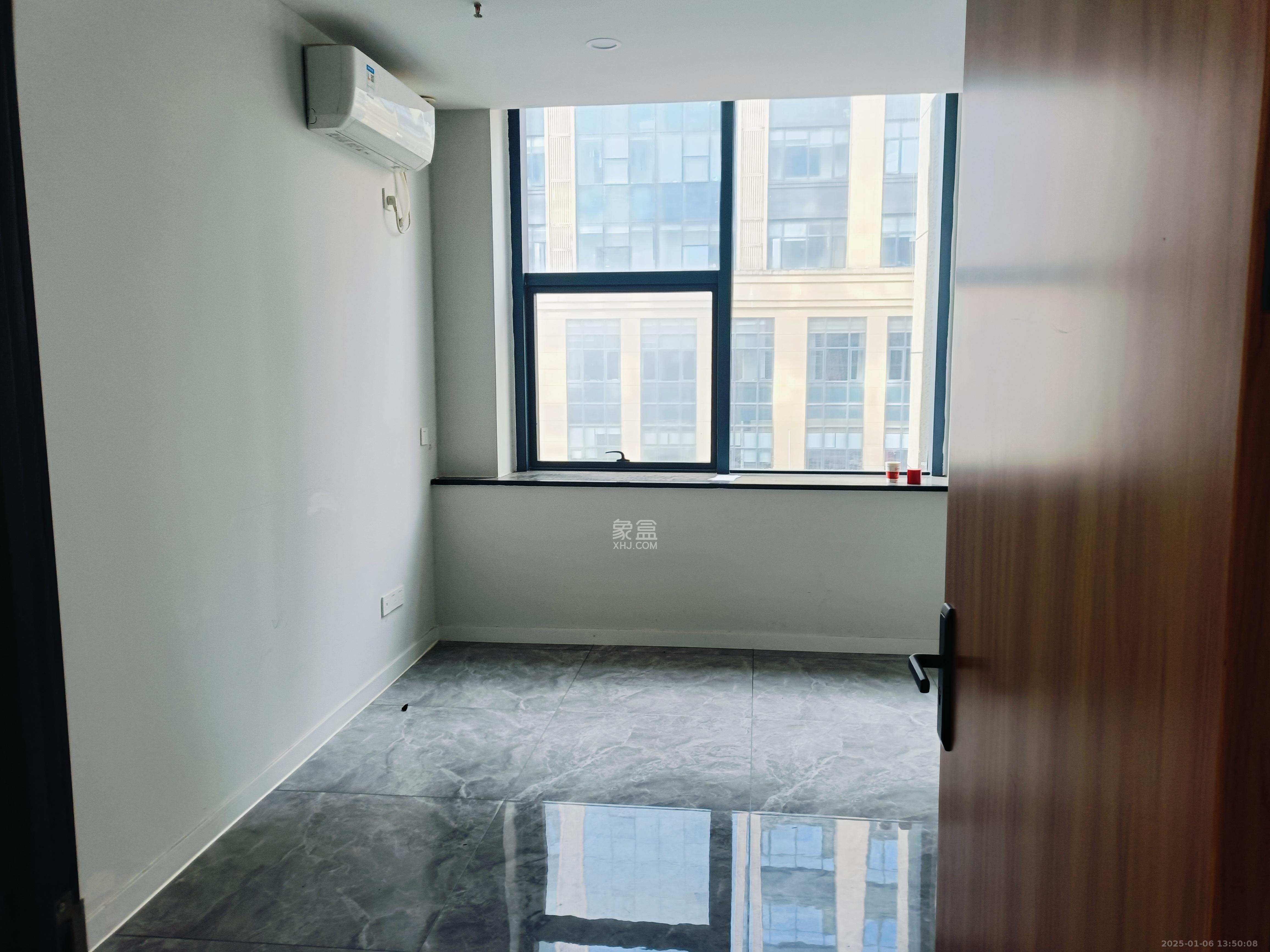 铭诚绿谷智慧产业园   238.99㎡      8000.0元/月室内图