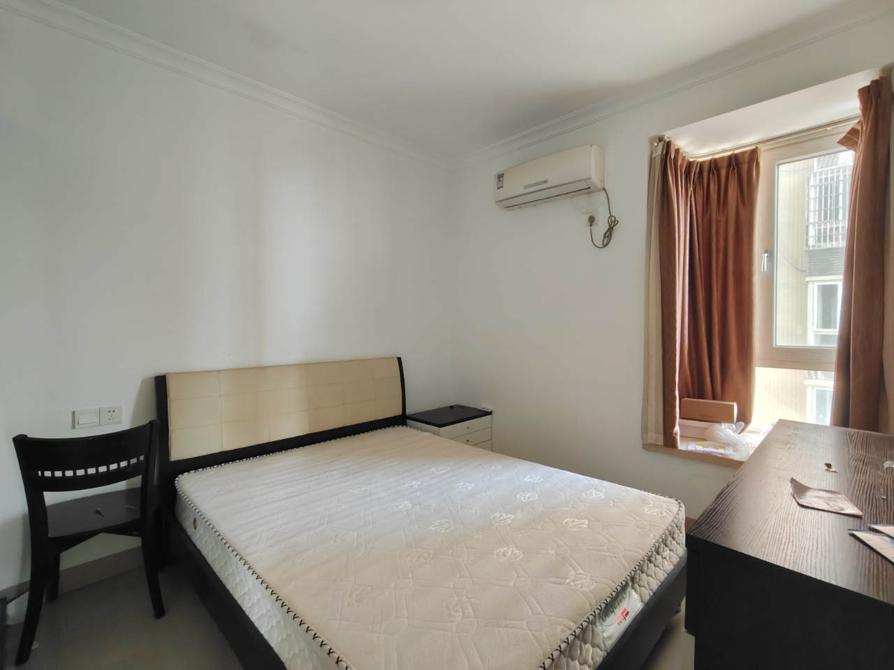 万城国际 2室1厅1卫 1400.0元/月 万城国际 2室1厅1卫 1400.0元/月室内图