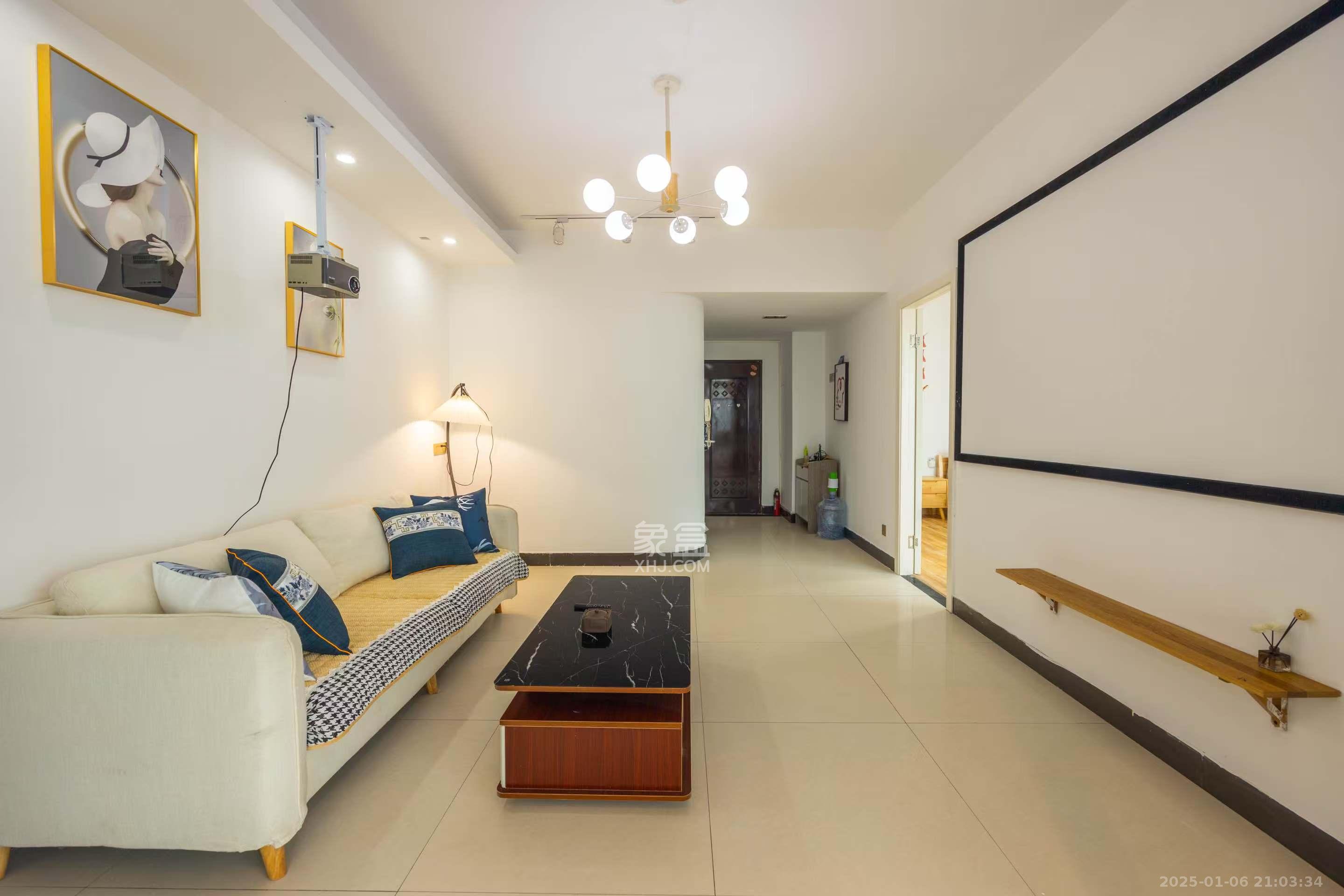 BOBO国际 2室2厅1卫 4200.0元/月 BOBO国际 2室2厅1卫 4200.0元/月室内图