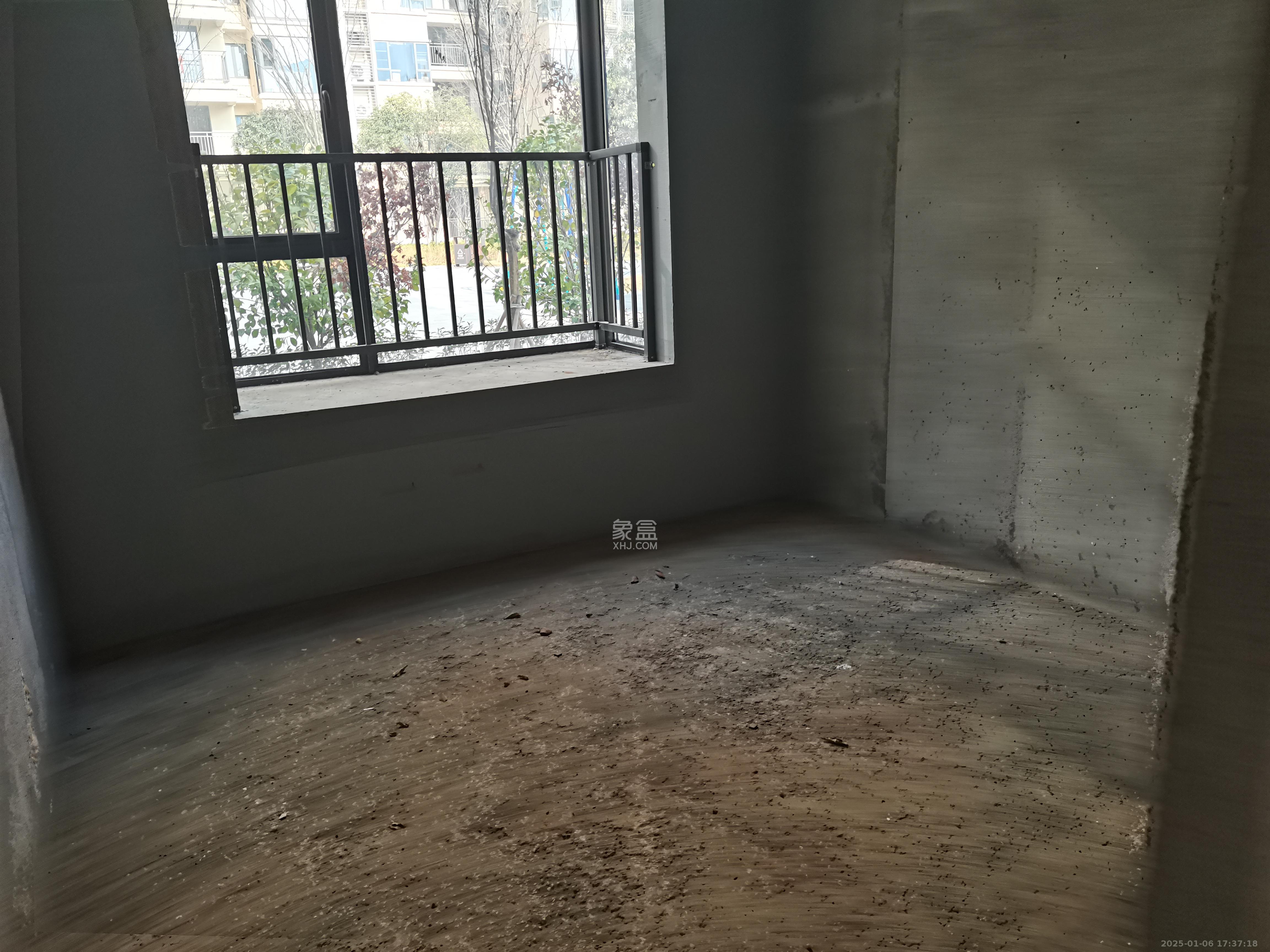 岭福家苑(天心佳苑) 3室2厅2卫 3000.0元/月 岭福家苑(天心佳苑) 3室2厅2卫 3000.0元/月室内图