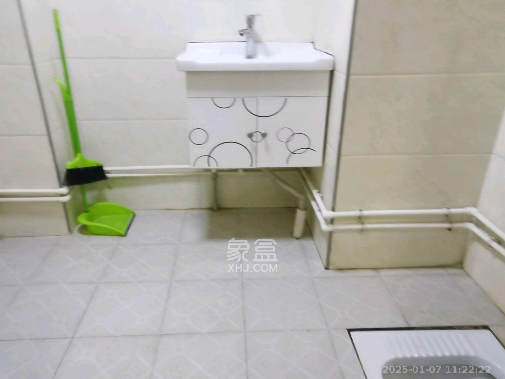 圭塘三小区  1室1厅1卫   1700.00元/月室内图