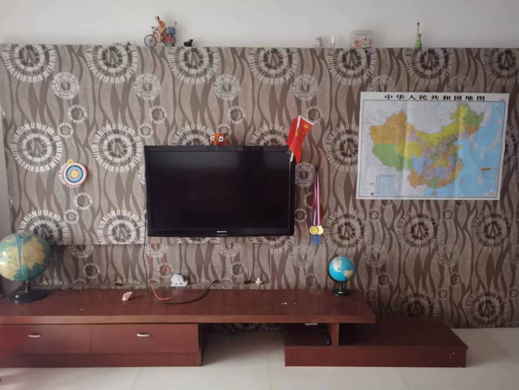 金园小区  3室2厅2卫    1800.0元/月室内图