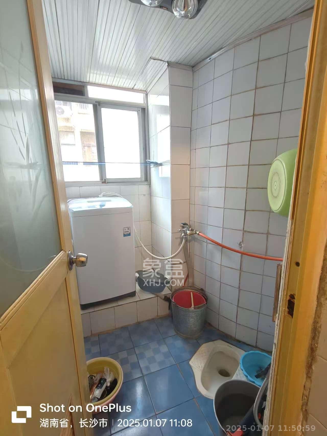 湖橡宿舍  1室1厅1卫   1000.00元/月室内图