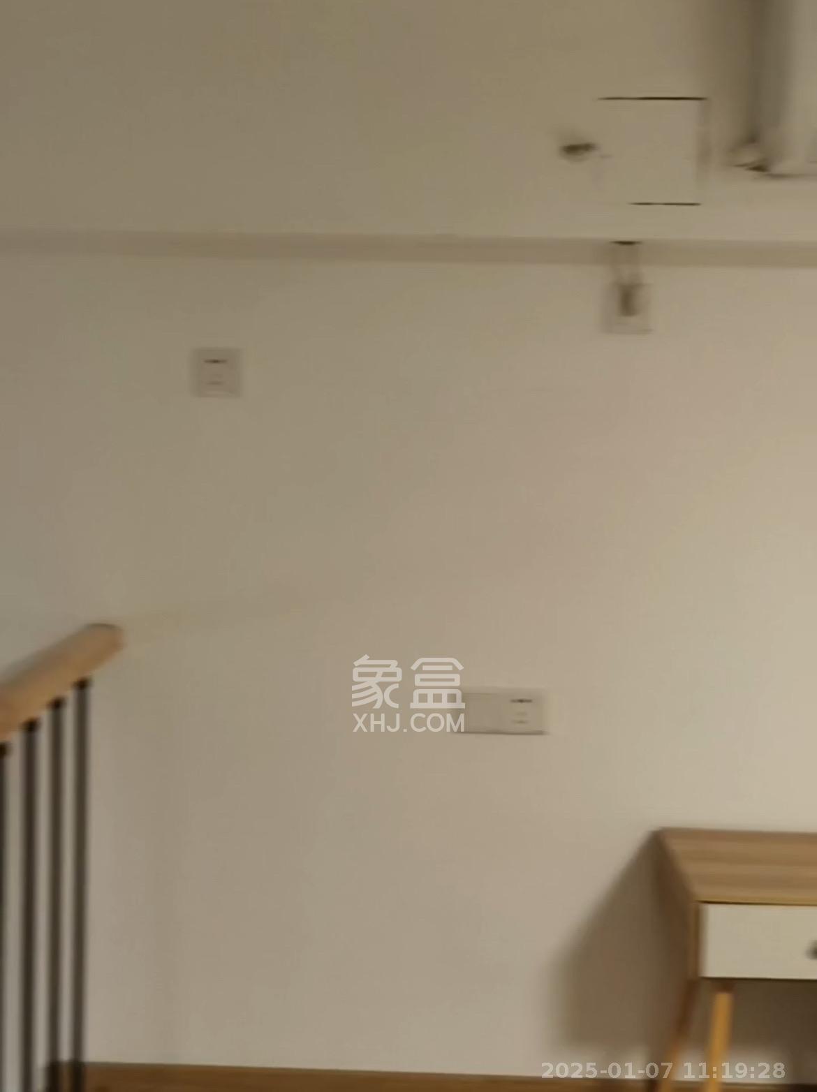 龙湖新壹城  1室1厅1卫   2600.00元/月室内图