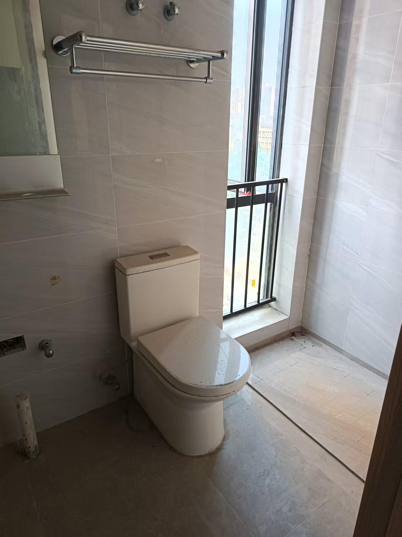 碧桂园壹中心  1室1厅1卫    25.8万 碧桂园壹中心  1室1厅1卫    25.8万室内图