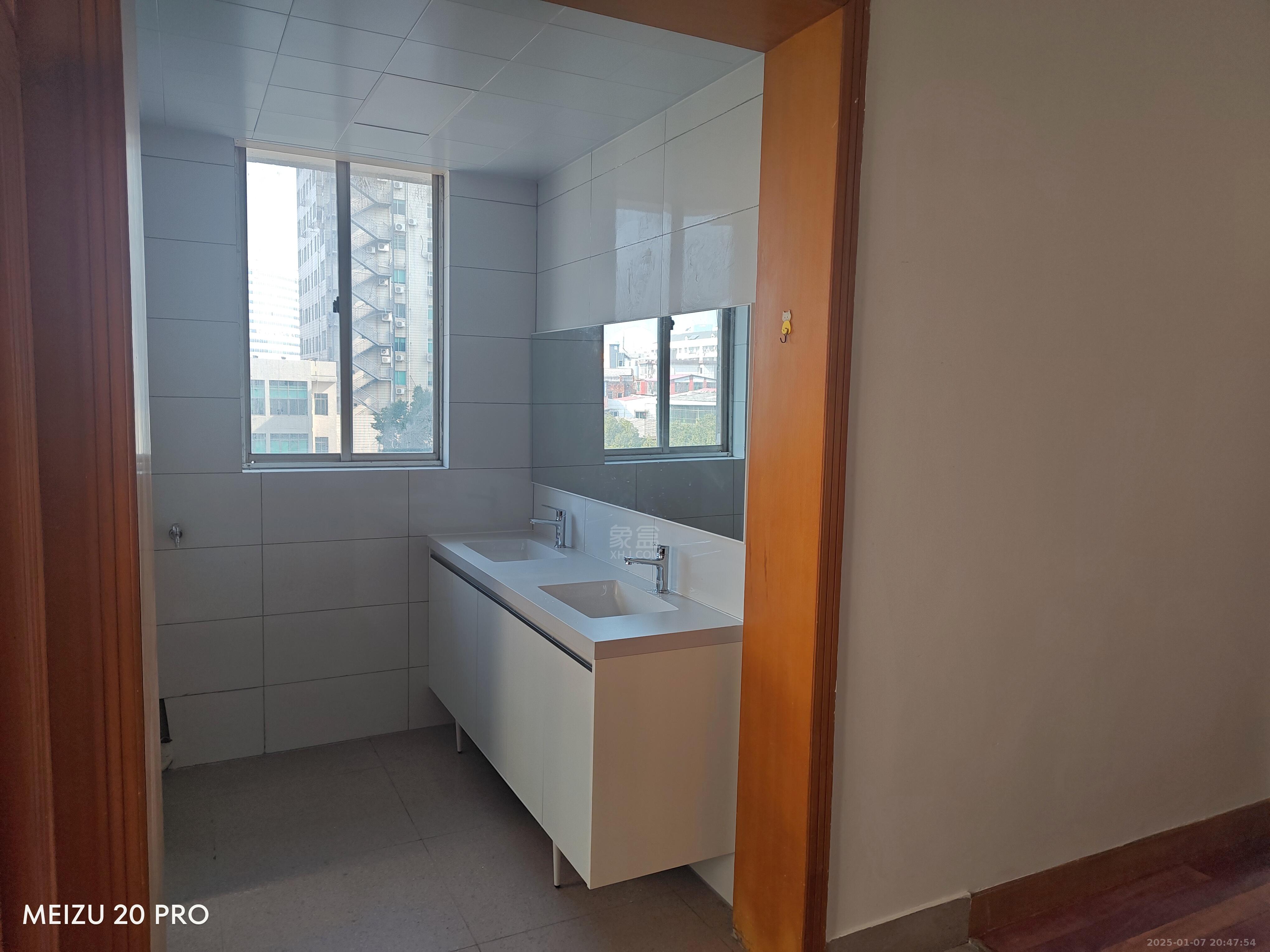 建设工程造价管理站泰山路26号 3室2厅2卫 1890.0元/月 建设工程造价管理站泰山路26号 3室2厅2卫 1890.0元/月室内图